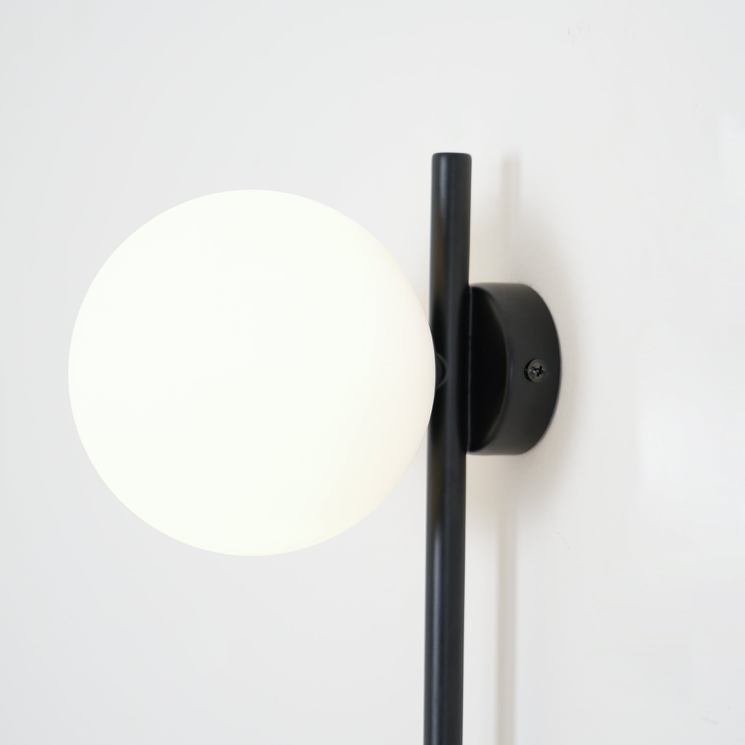 Curaeion Modern Minimalist Plug In Glass Wall Lamp