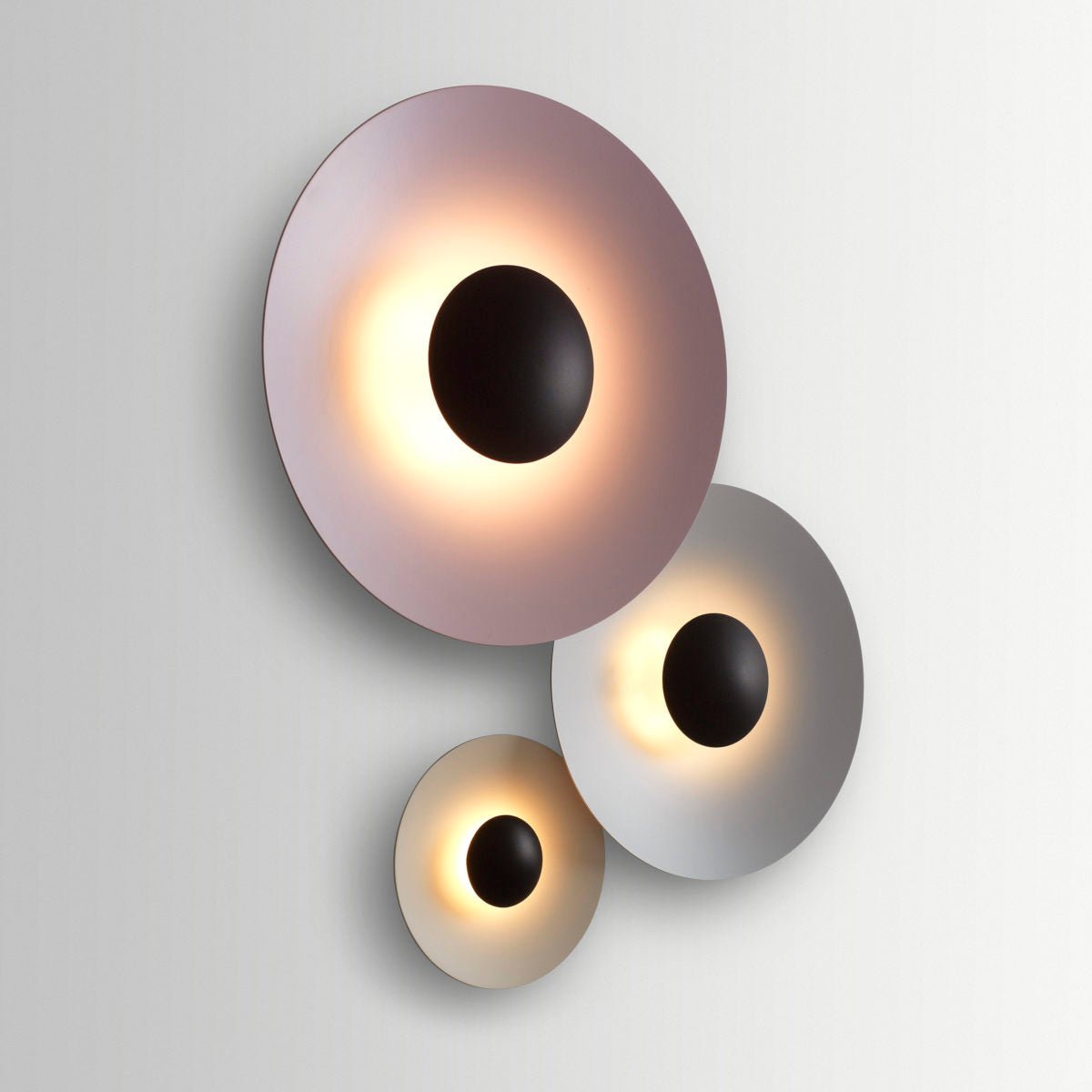 Ginger Modern Minimalist Round Wall Lamp