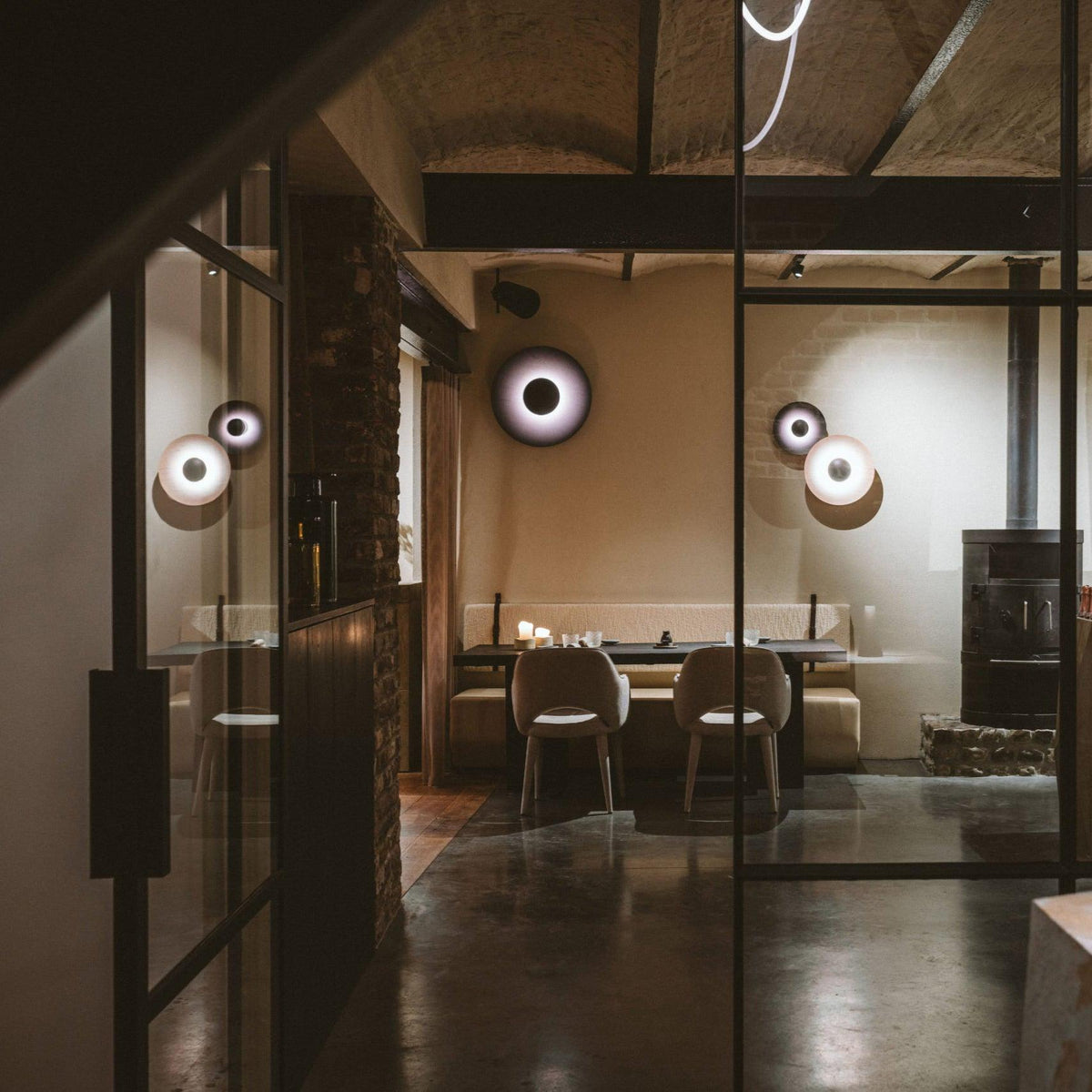 Erlirora Simplicity Glow Plug-in Wall Light