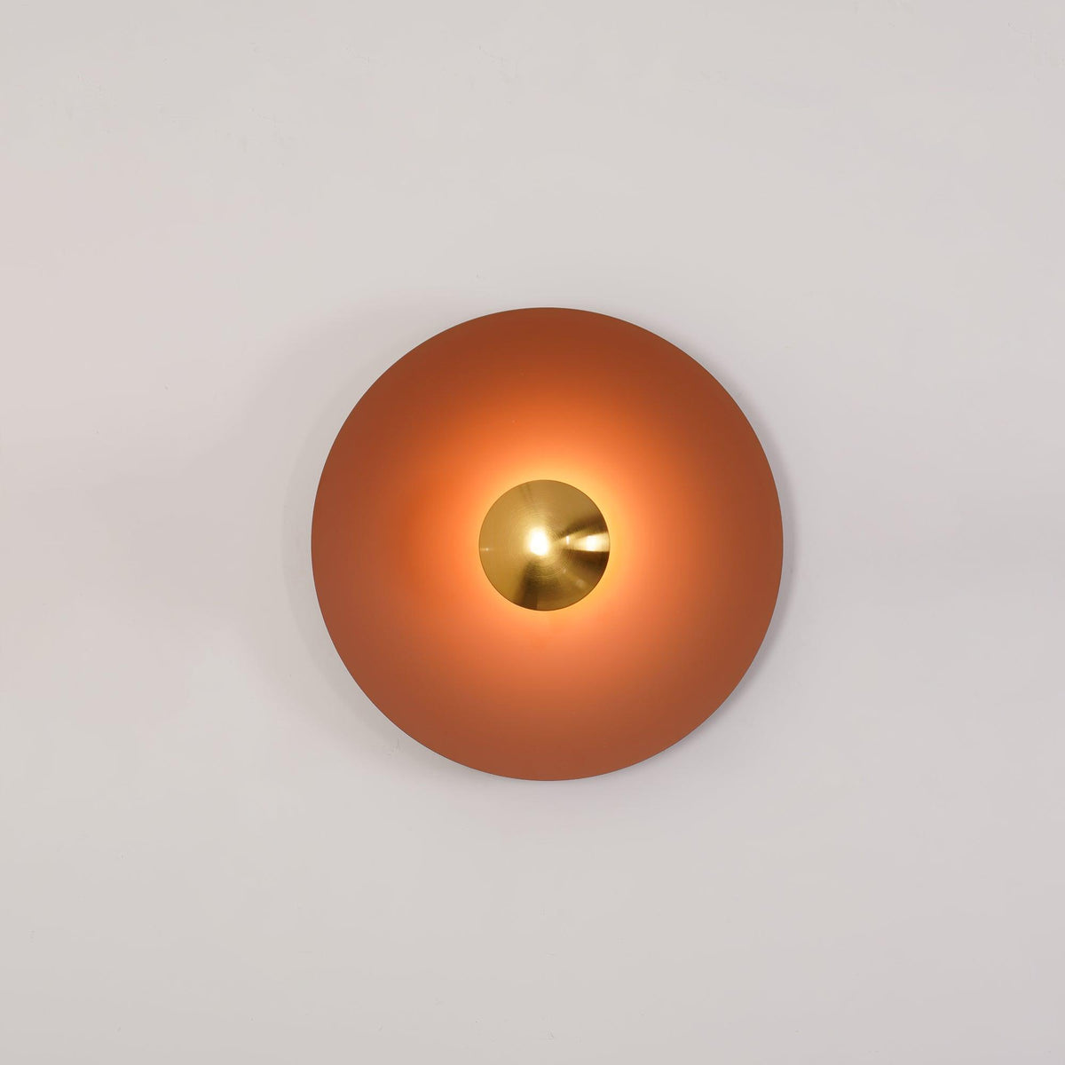 Xevan Elegance Simplicity Glow Wall Light