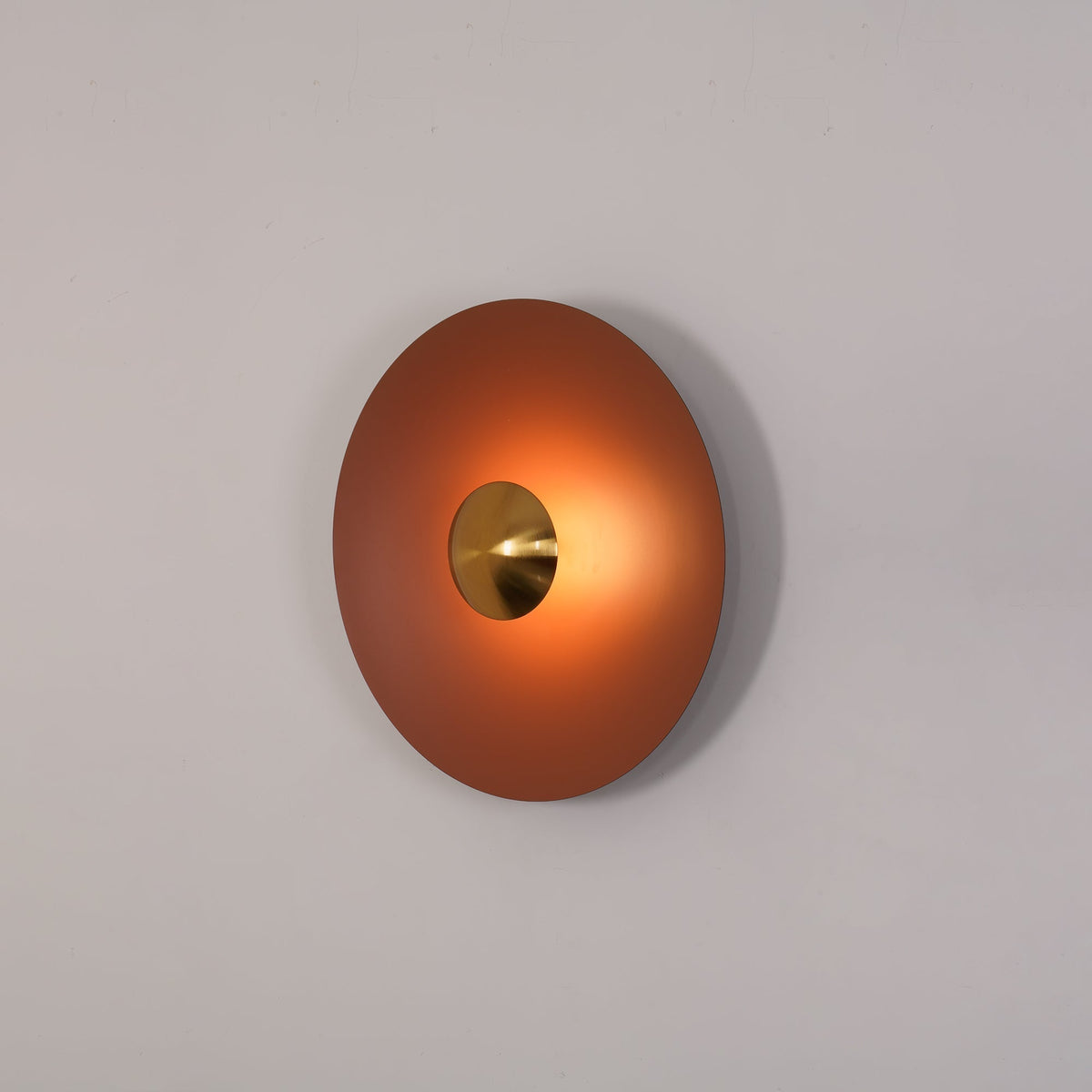 Xevan Elegance Simplicity Glow Wall Light