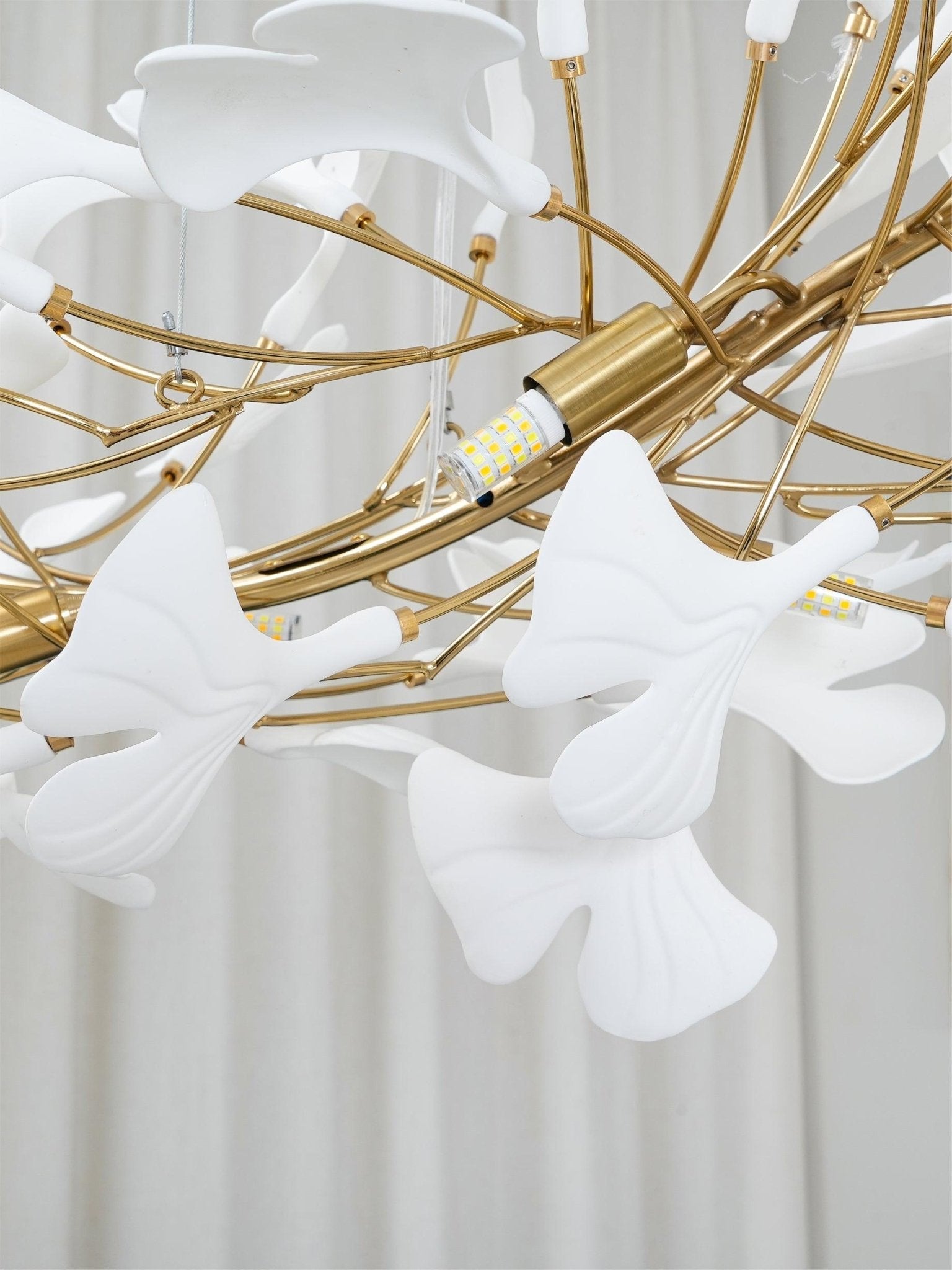 Fioraford Bloom Gingko Chandelier