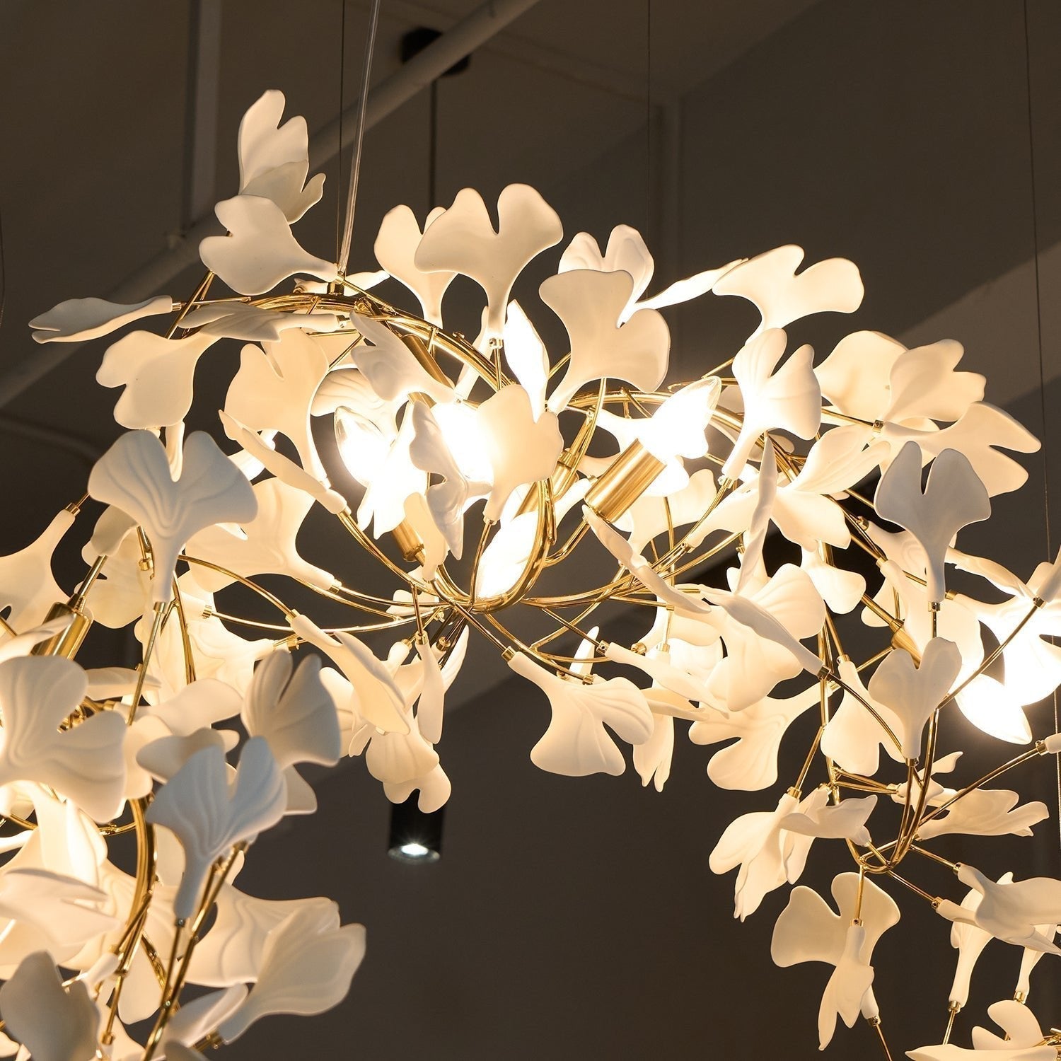 Ririxel Pendant Lamp Gingko Ceramic Petals Gold