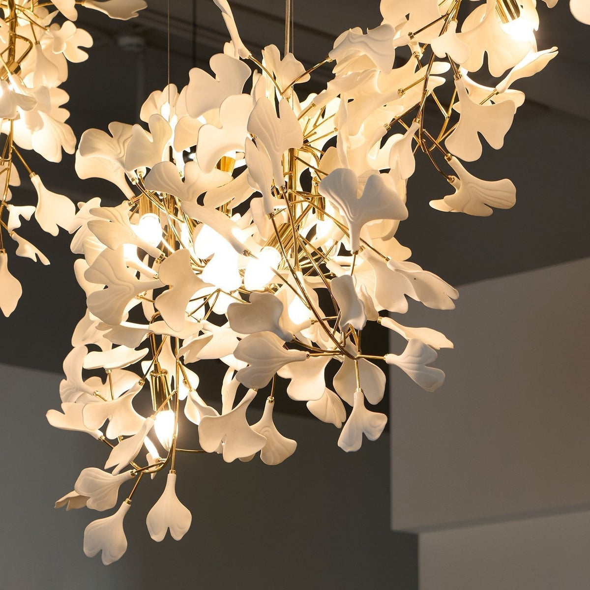 Ririxel Pendant Lamp Gingko Ceramic Petals Gold