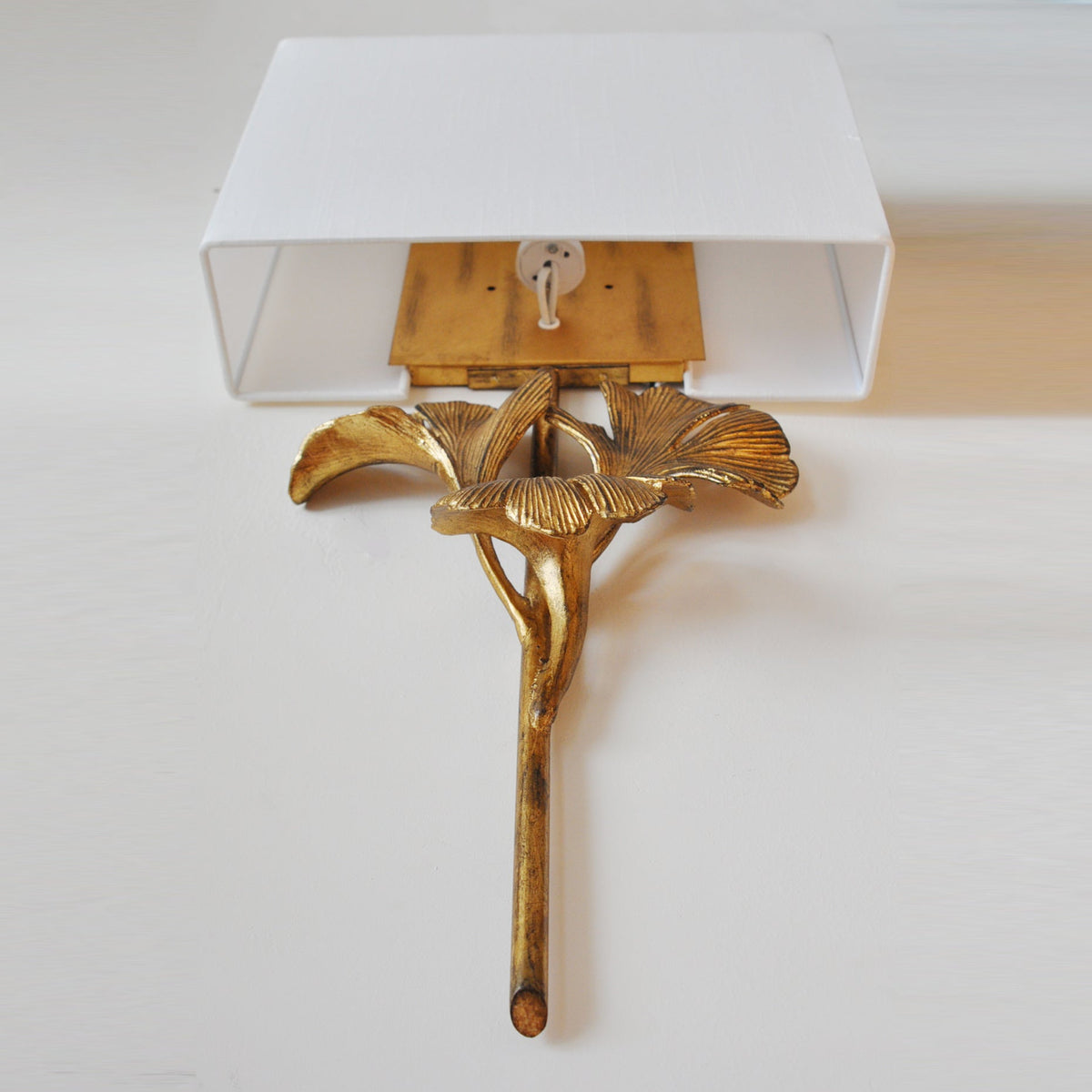 Marcel Ginkgo Leaf Wall Lamp