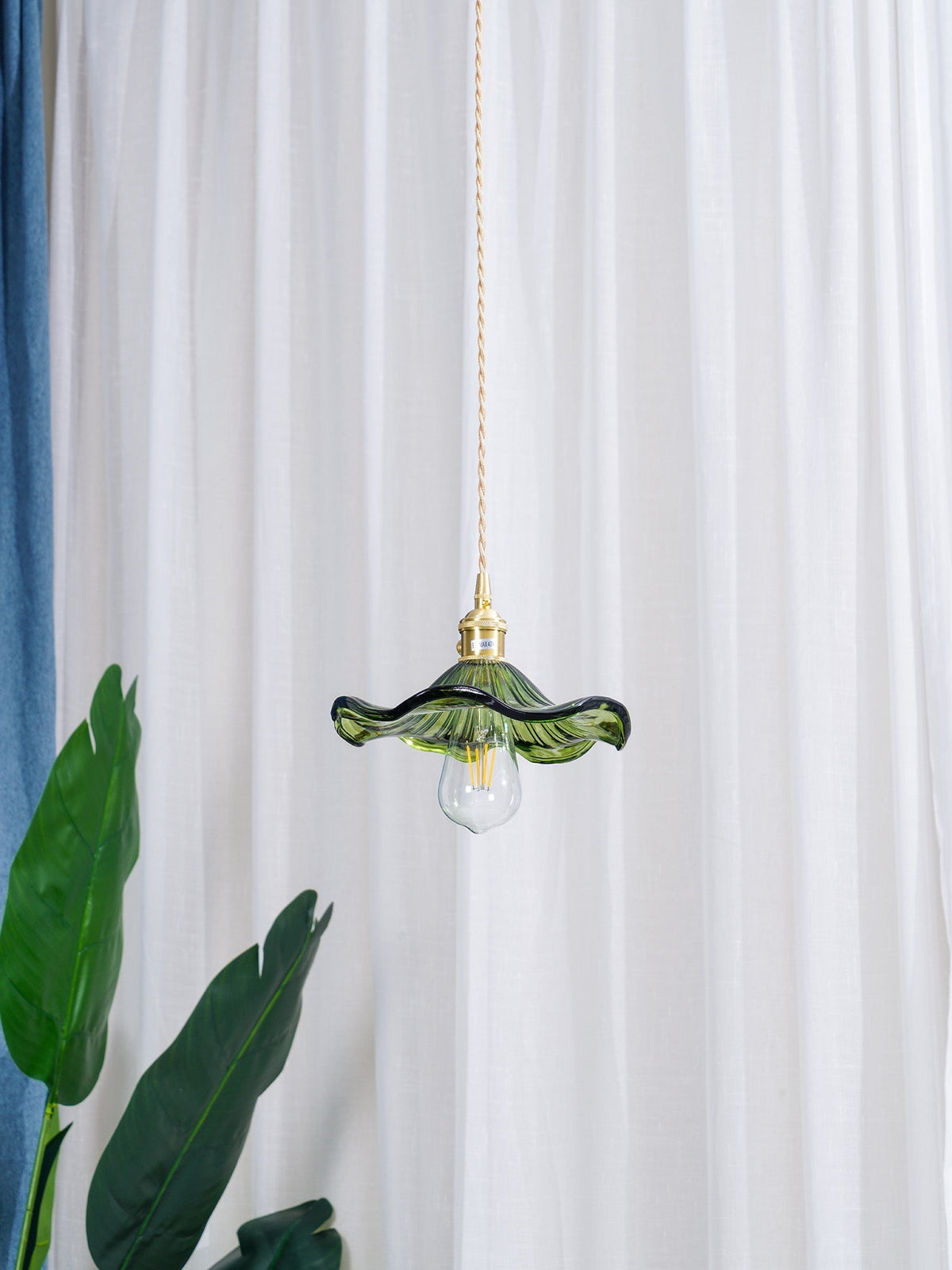 Pineridge Glass Hibiscus Flower Pendant Light