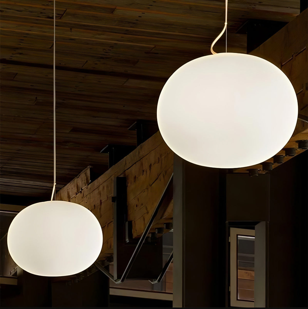 Gysta Contemporary Glass Pendant Lamp