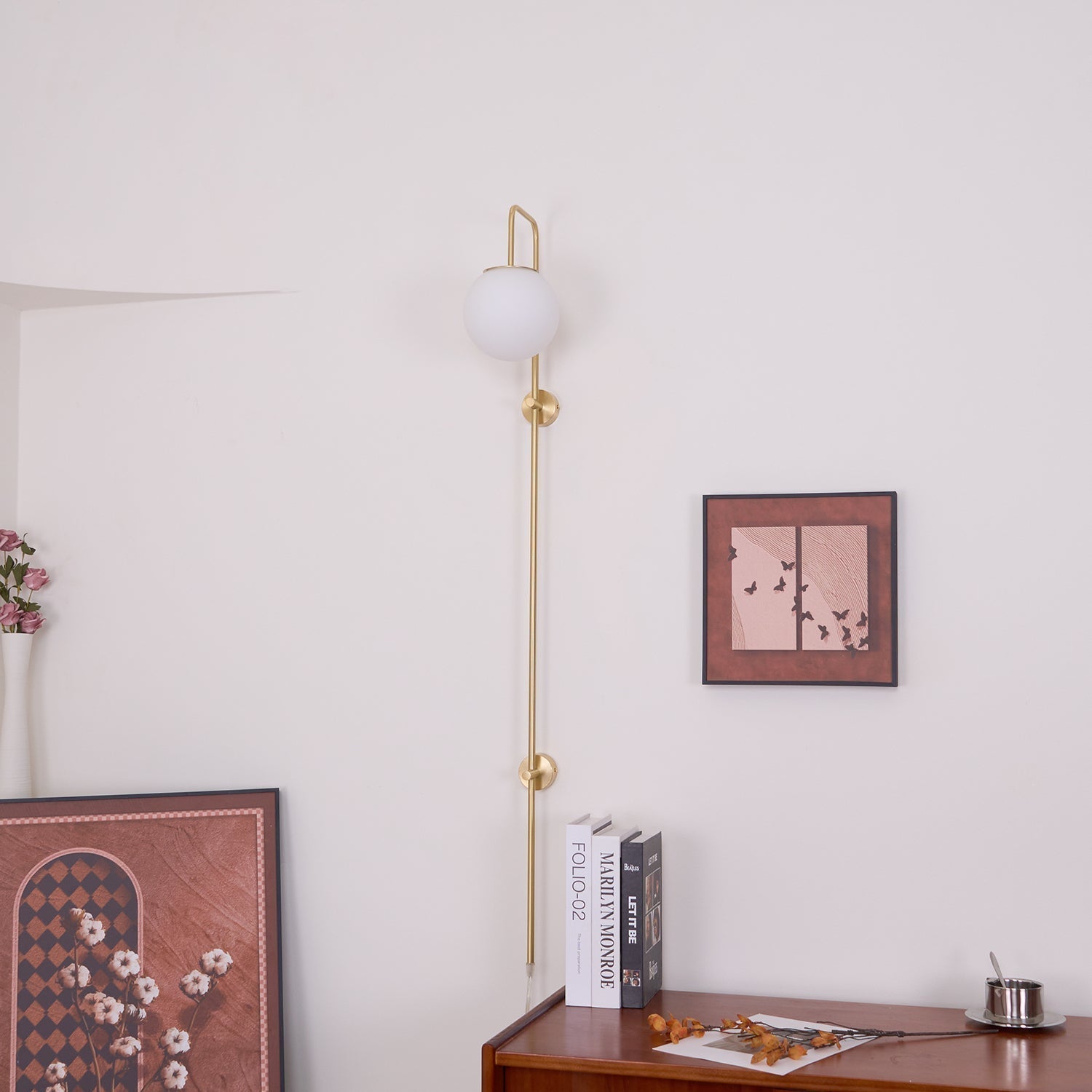 Evshaia Premium Elegance Globe Plug-in Brass Glass Sconce Wall lamp