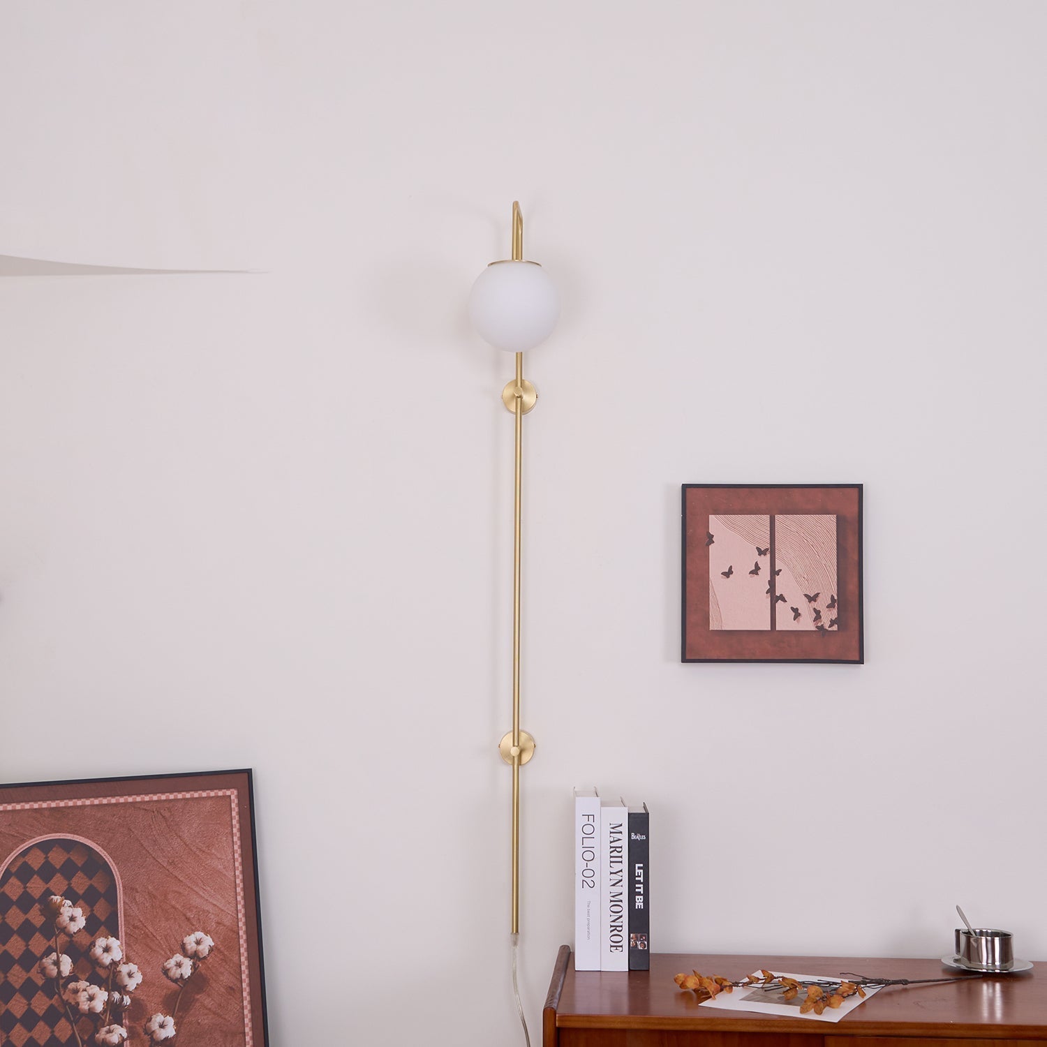 Evshaia Premium Elegance Globe Plug-in Brass Glass Sconce Wall lamp