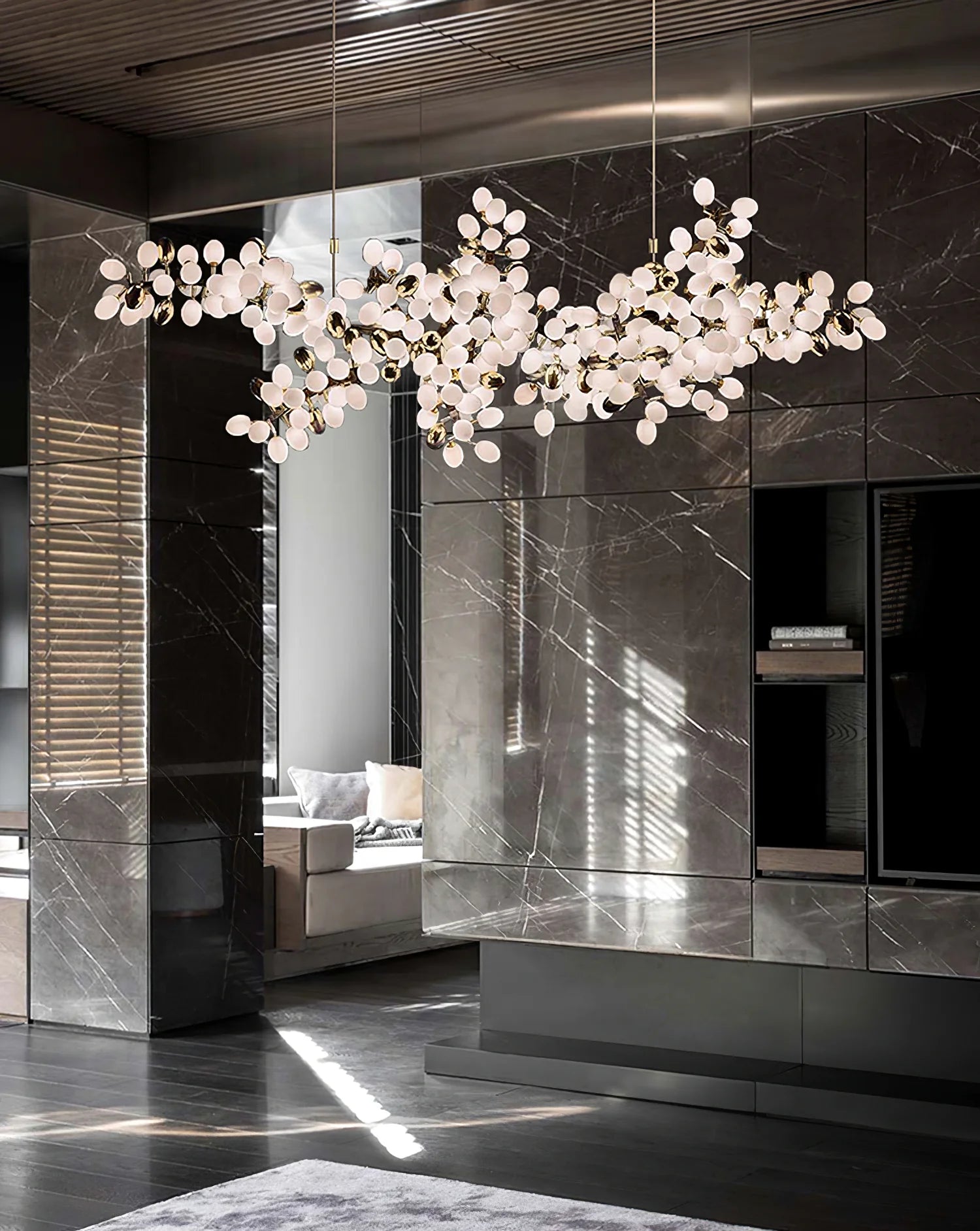 Aldo Elegant Droplet Glass Chandelier