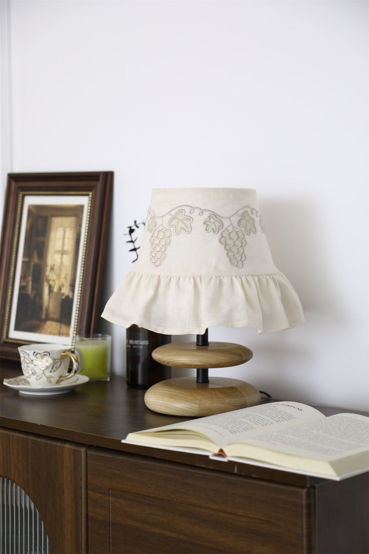 Grape Embroidery Table Lamp