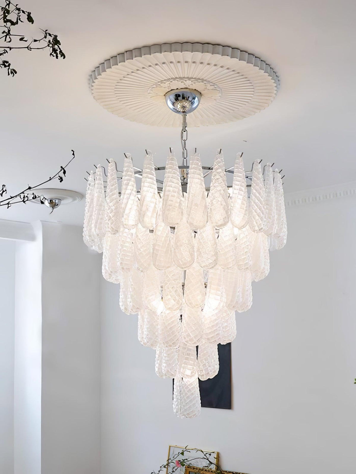 Zemaryra Glass Chandelier
