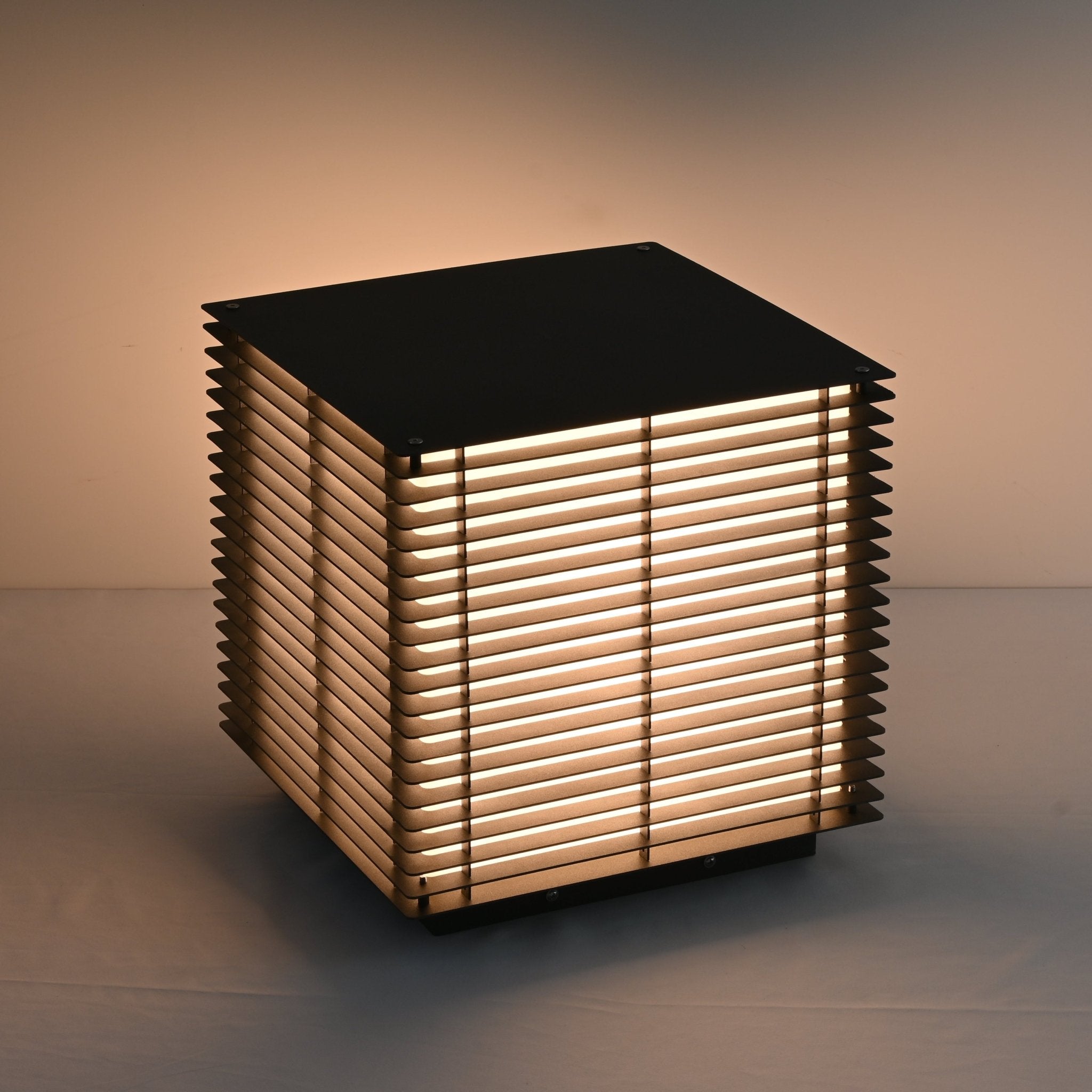 Cubra Grid Post Outdoor Light