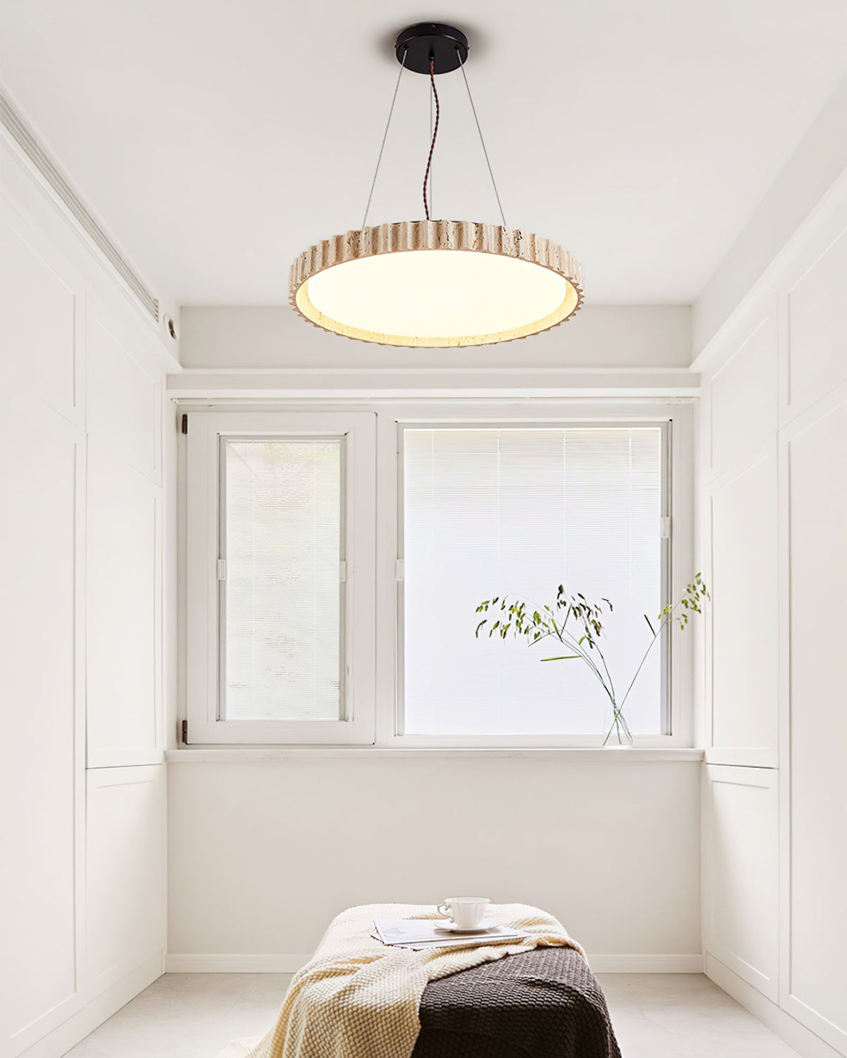 Elvenis Circular Travertine Pendant Light