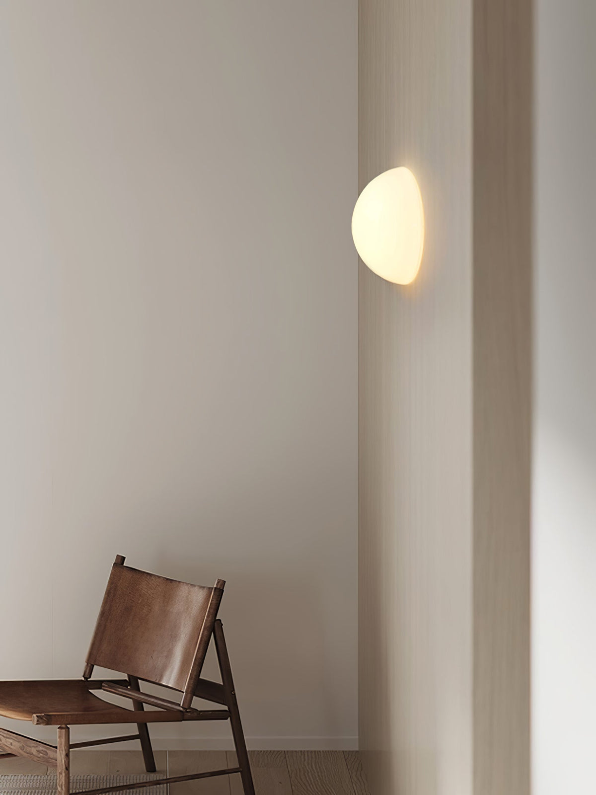 Vesilis Modern Minimalist Glass Wall Lamp