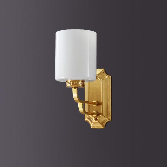 Regal Classic Brass Wall Lamp