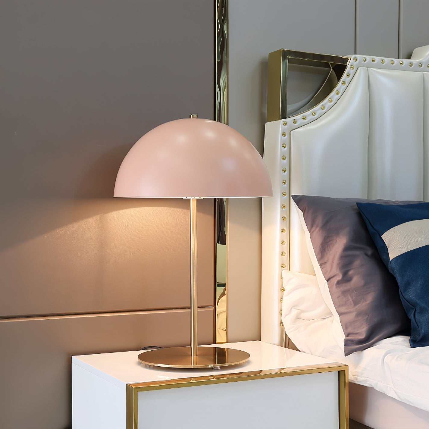 Zephen Acrylic Scandinavian Table Lamp - Neutral Decor