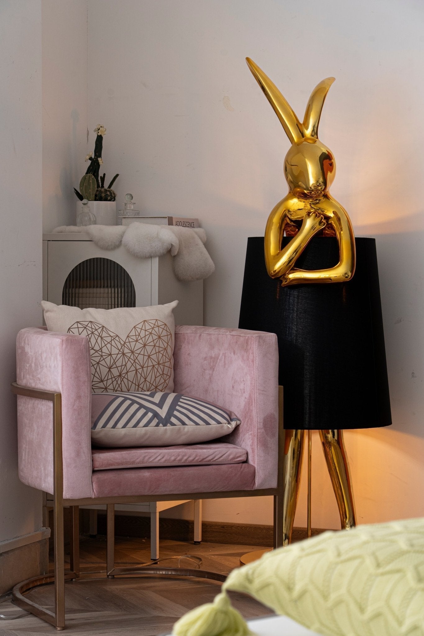 Sedr Luxurious Hare Silhouette Floor Lamp