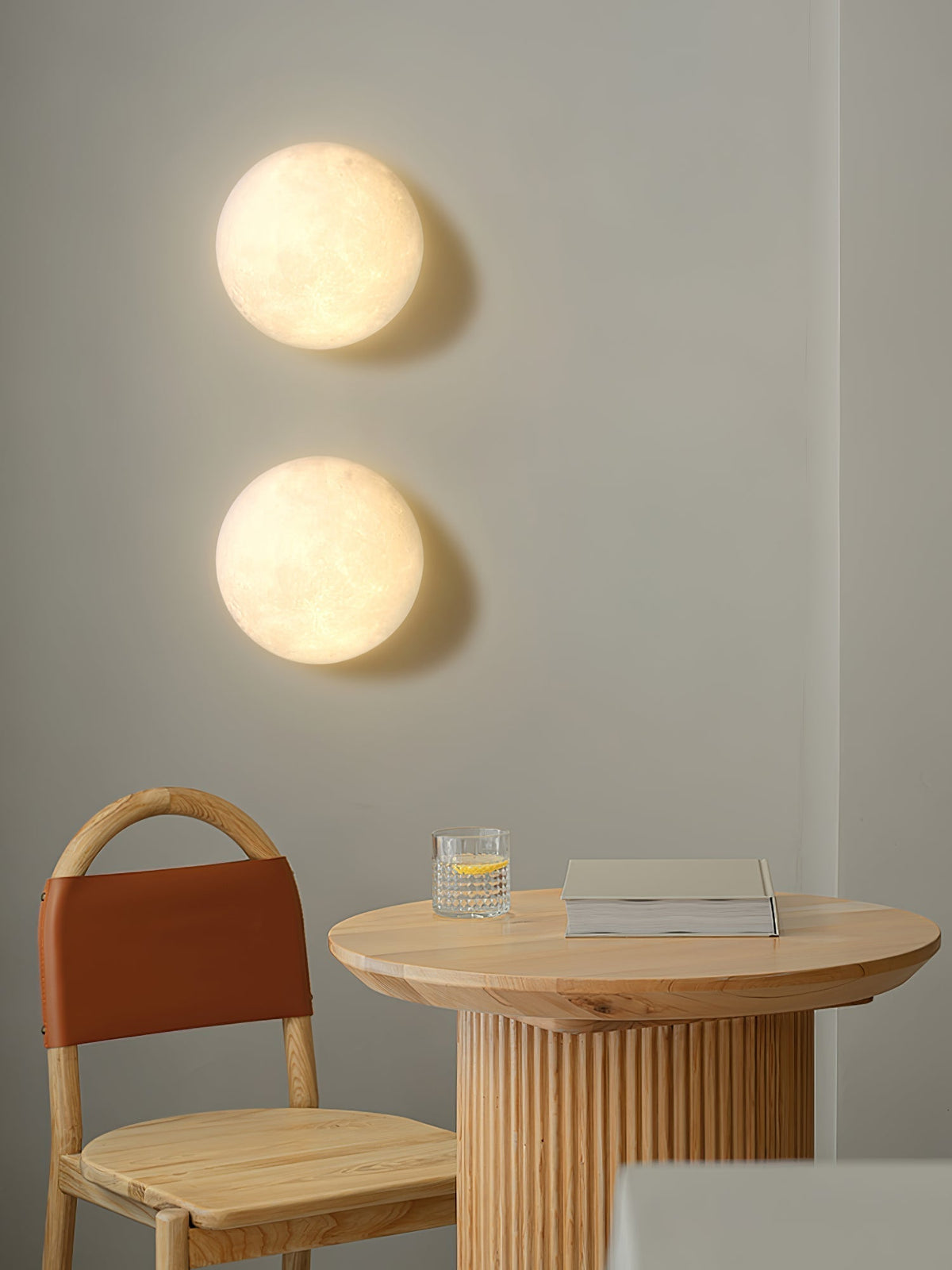 Olsolan Nordic Art Moon 3D Plastic Wall Lamp