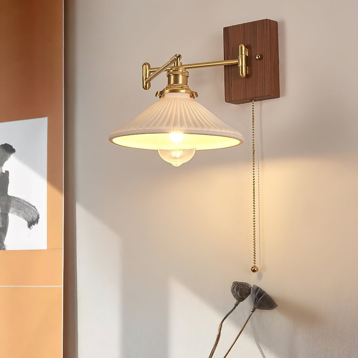 Umeris Elegance Vintage Walnut Wall Lamp