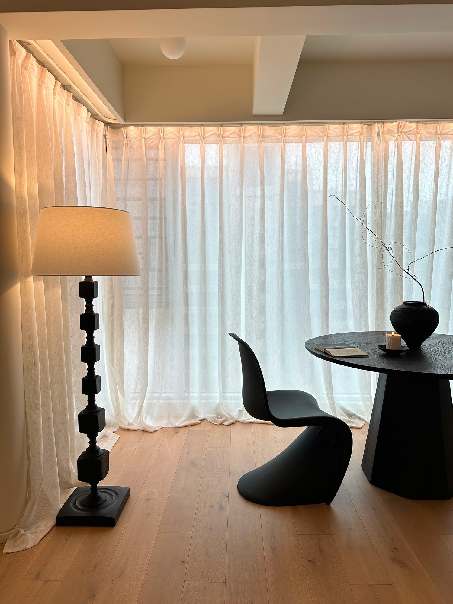 Sylarelle Hexas Wood Floor Lamp