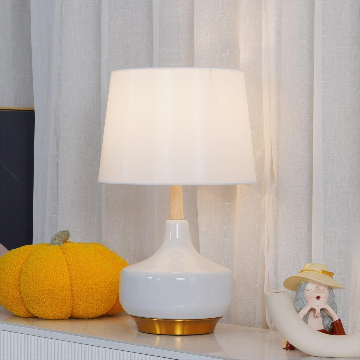 Lennon Minimalist Resin Table Lamp
