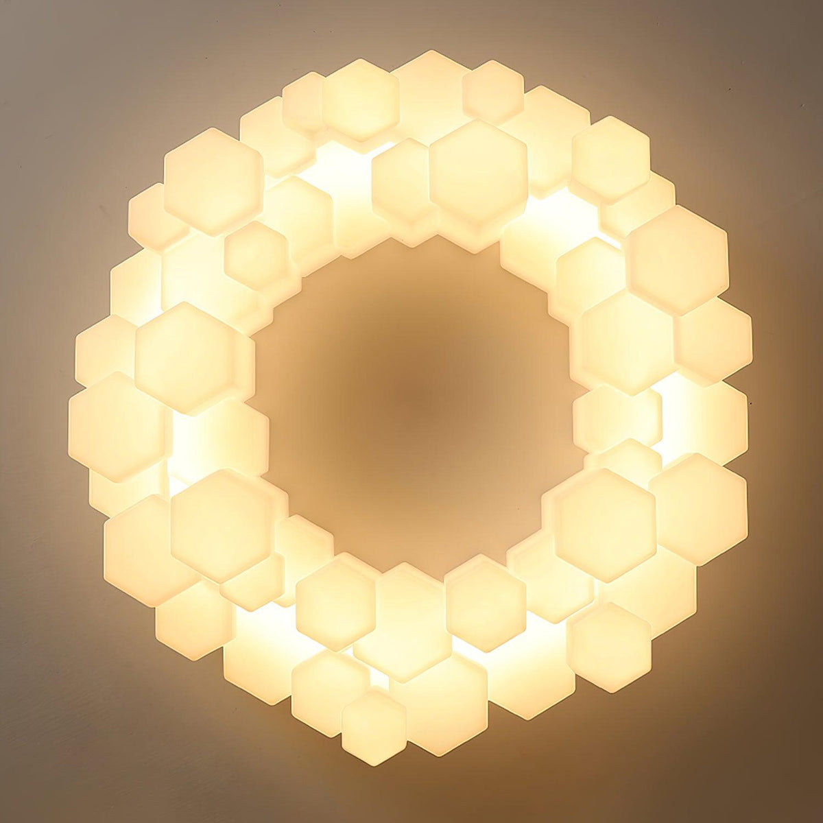 Lioreiel Chandelier Honeycomb Glossy White Polycarbonate