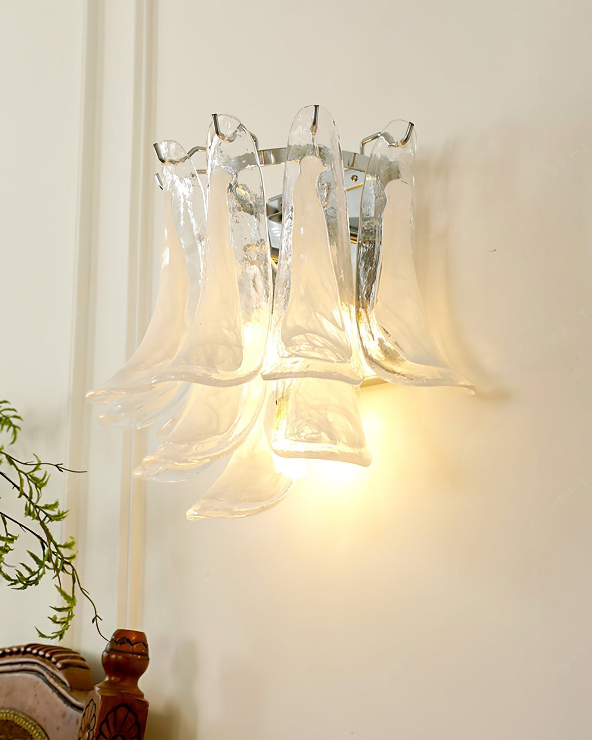 Celarelle Wall Lamp Petal Glass Horseshoe Shaped Minimalist