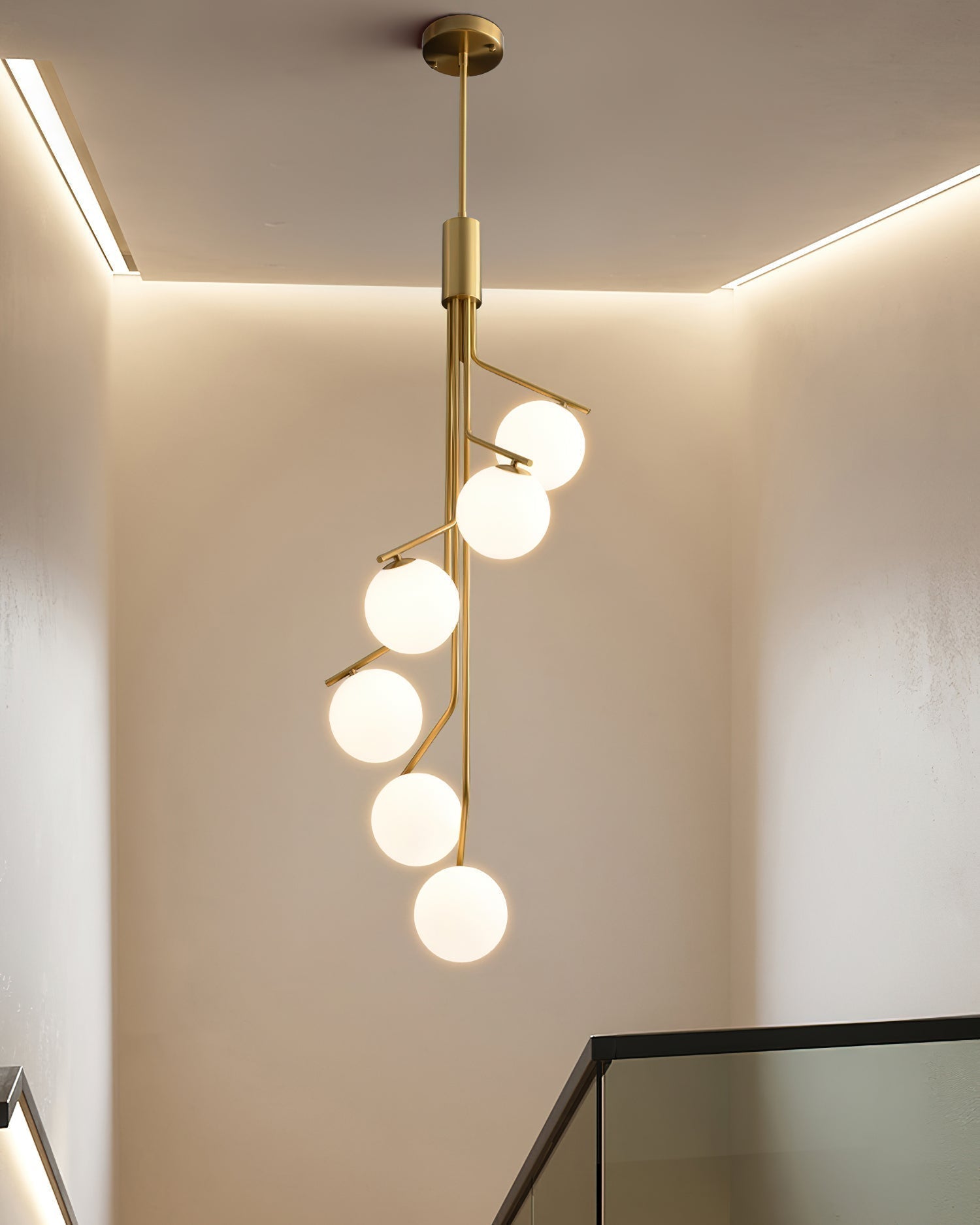 Solivine Chandelier Gold Branch Globe LED