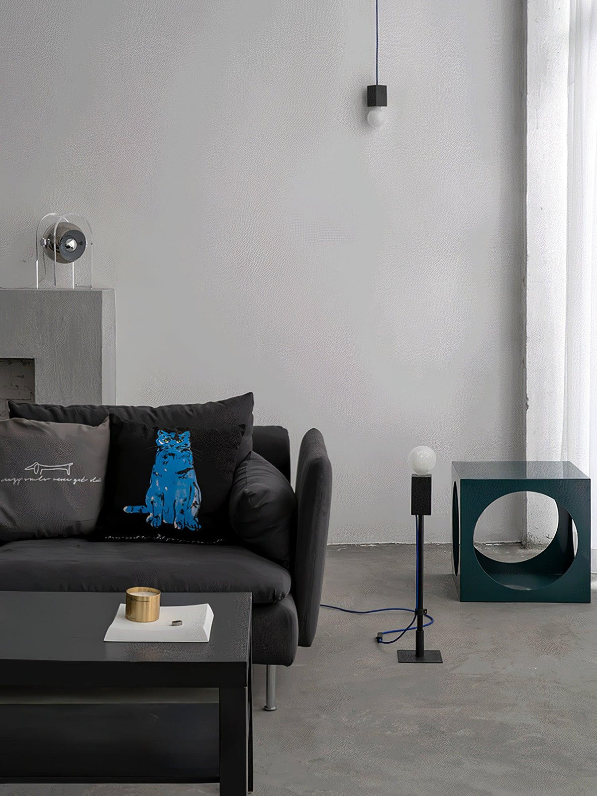 Tynza Steel Futuristic Table Lamp