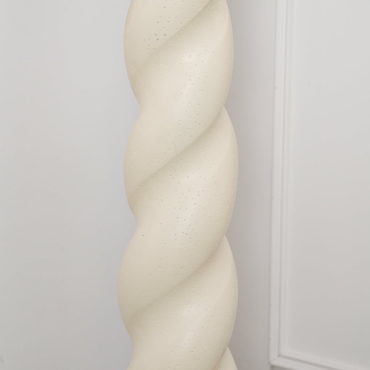 Voliril Artistic Resin Floor Lamp