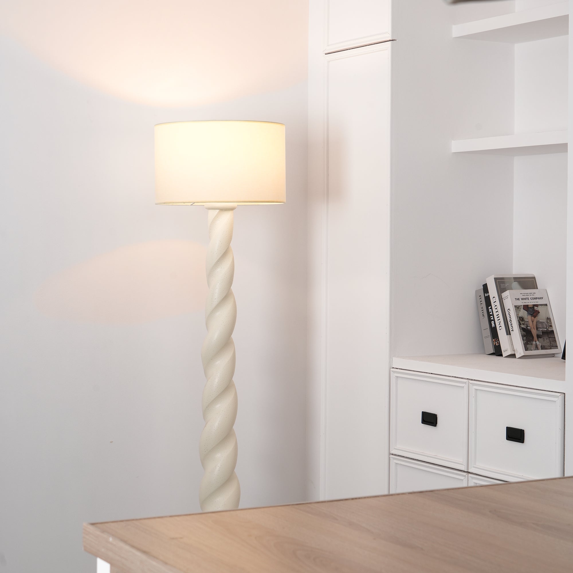 Voliril Artistic Resin Floor Lamp