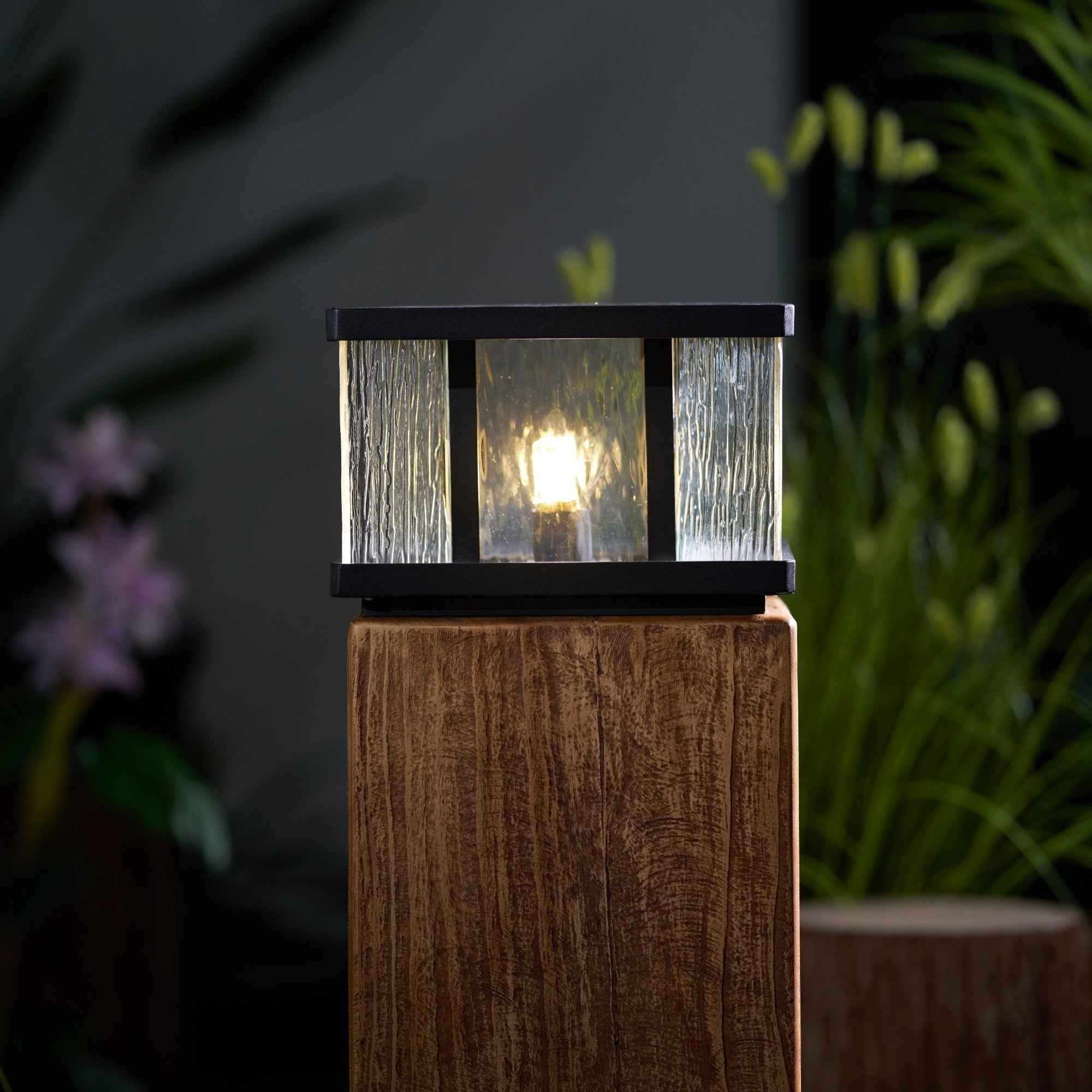 Jent Square Outdoor Light