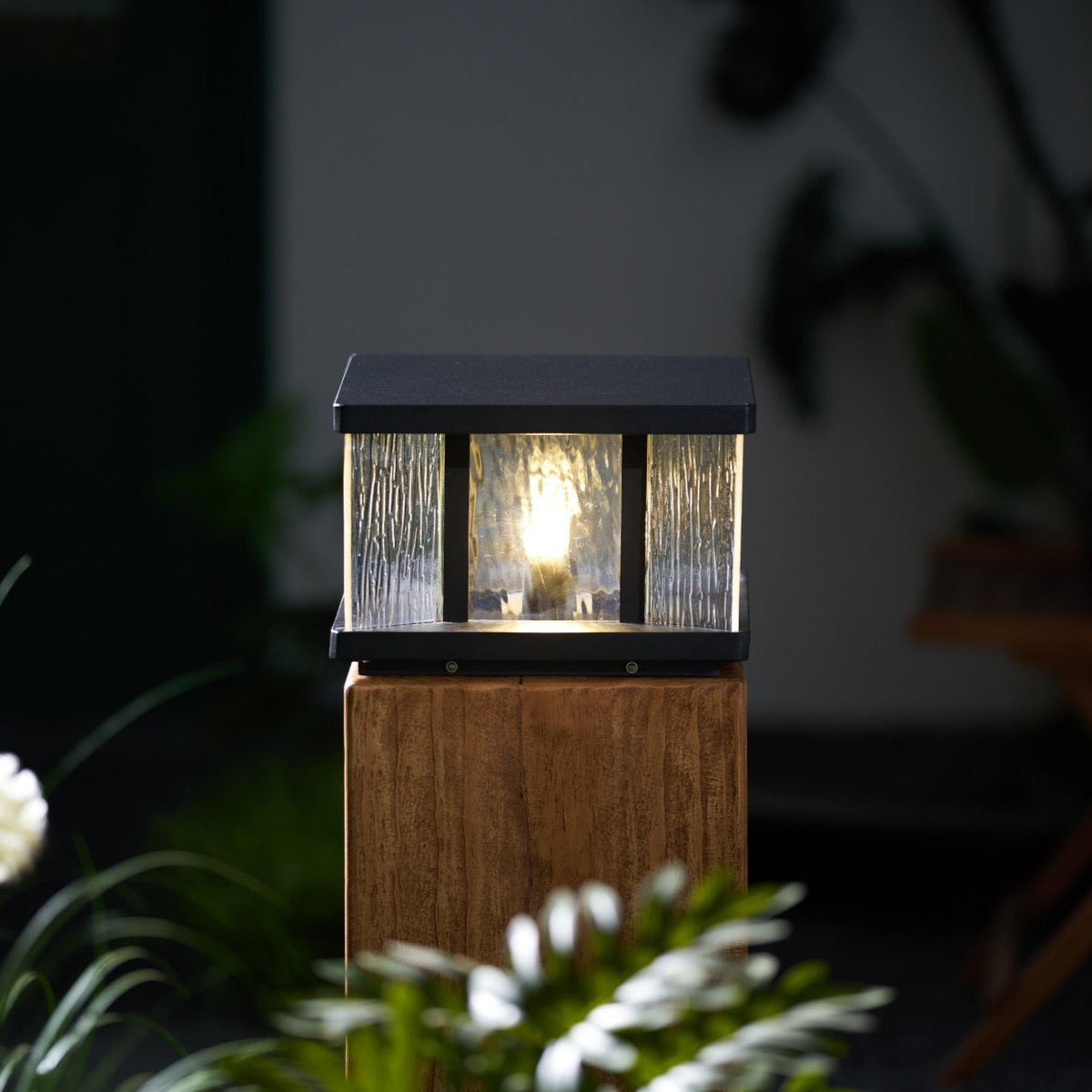 Jent Square Outdoor Light