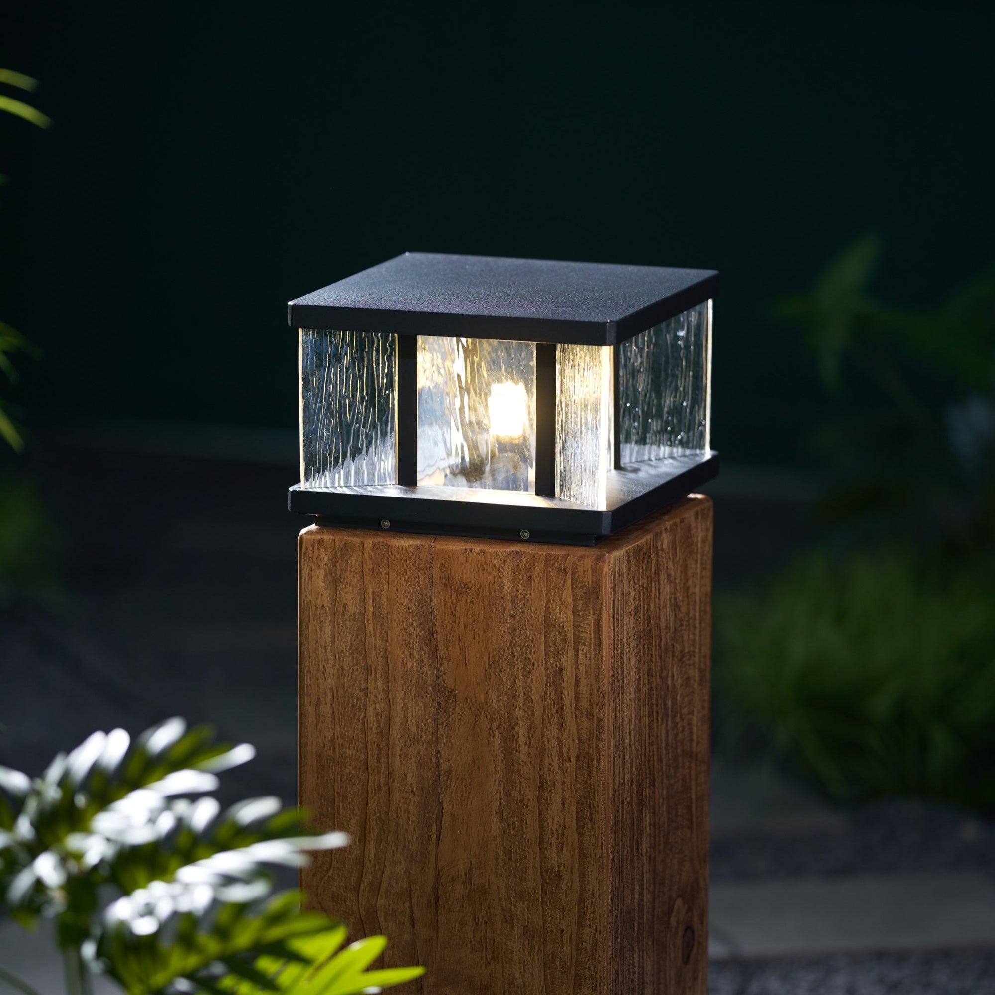 Jent Square Outdoor Light