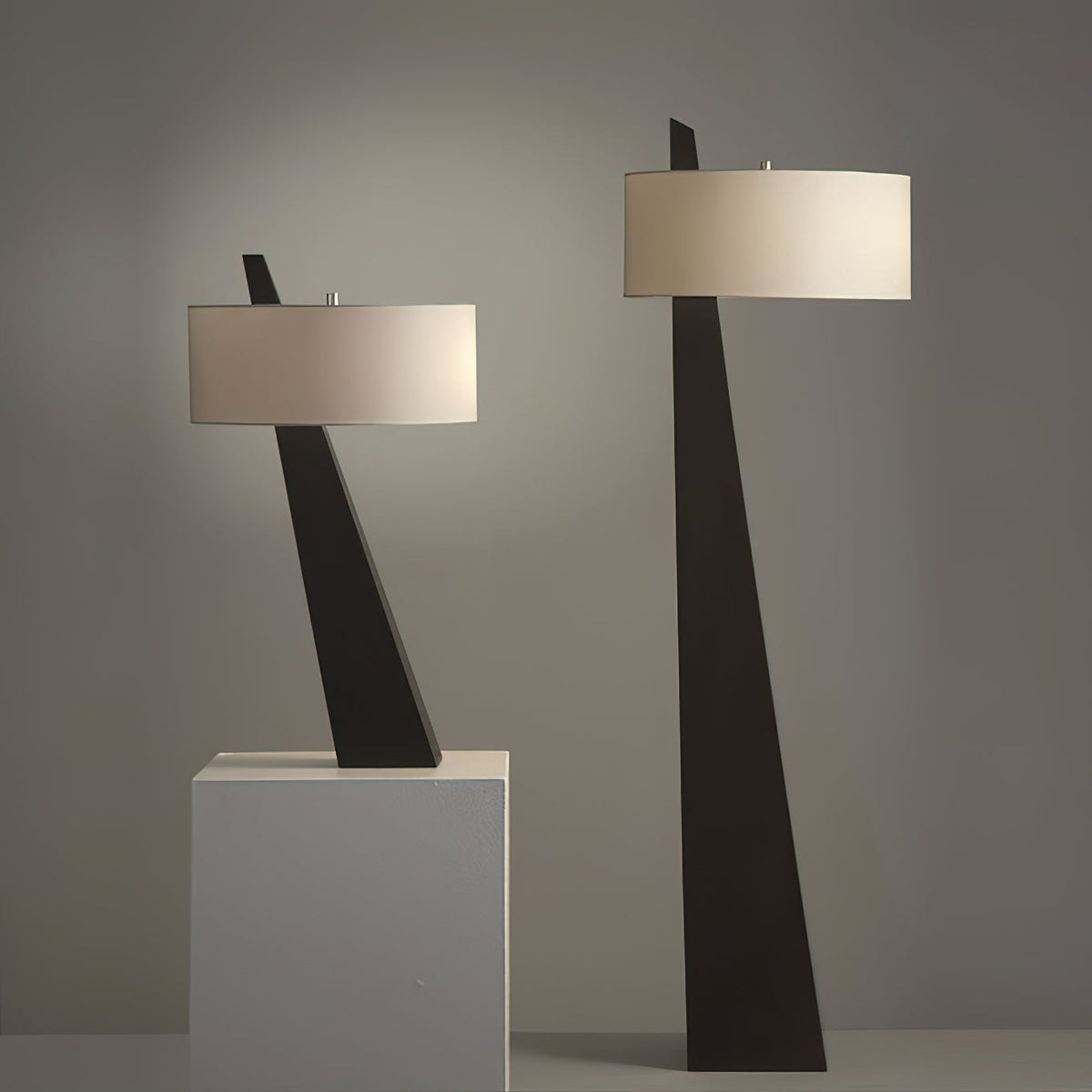 Renalise Obelisk Floor Lamp
