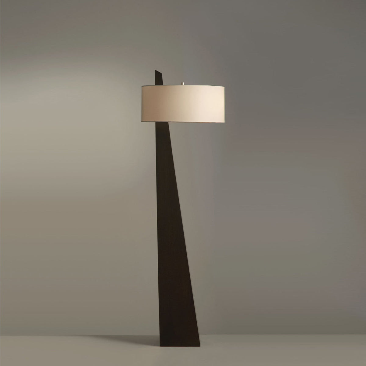 Renalise Obelisk Floor Lamp