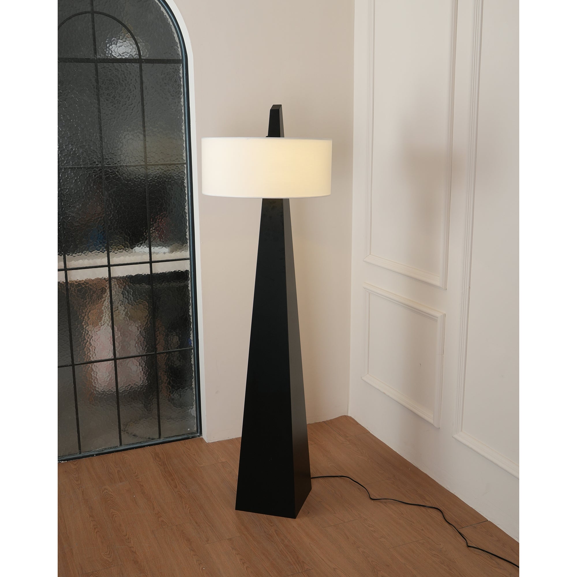 Renalise Obelisk Floor Lamp