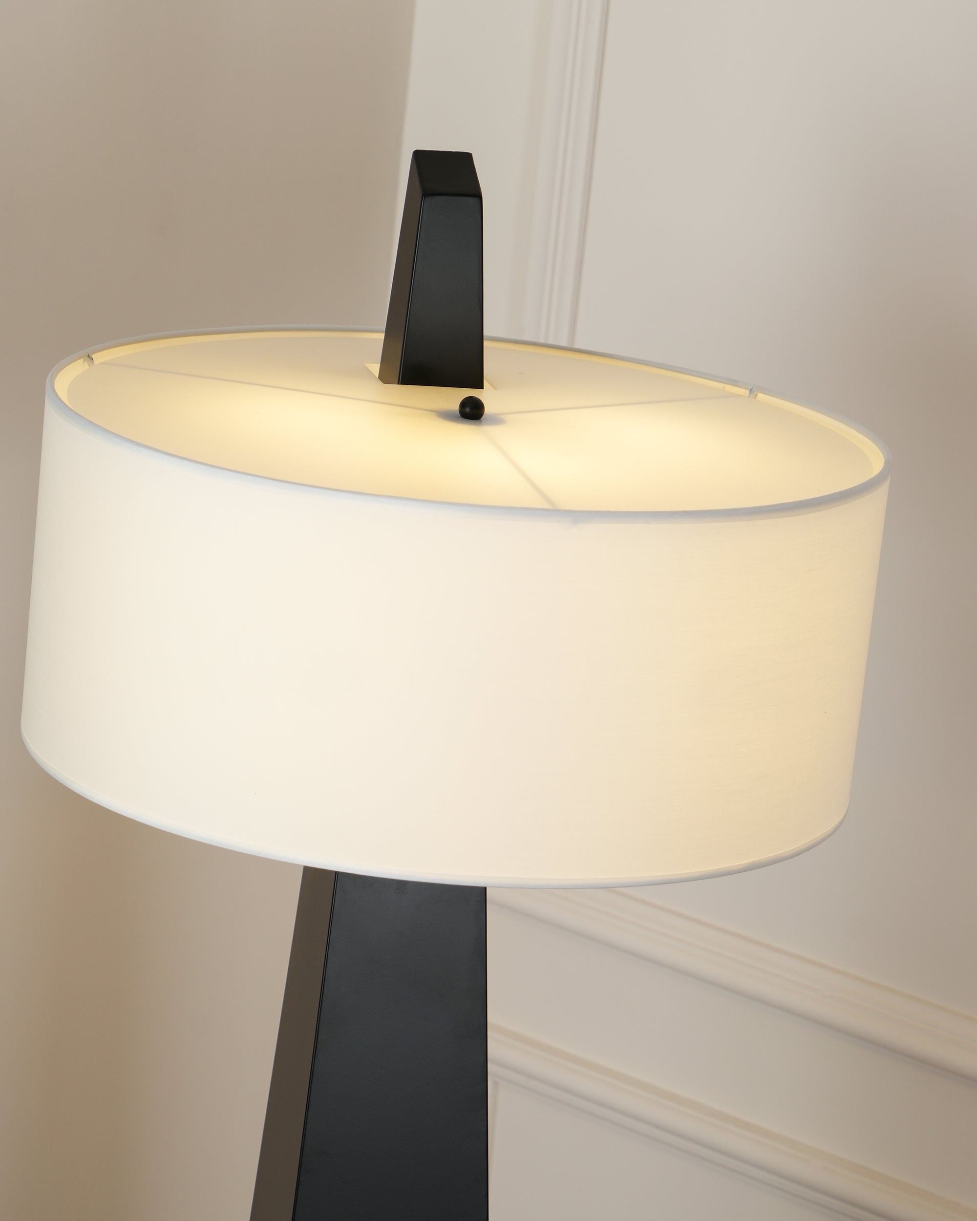 Renalise Obelisk Floor Lamp