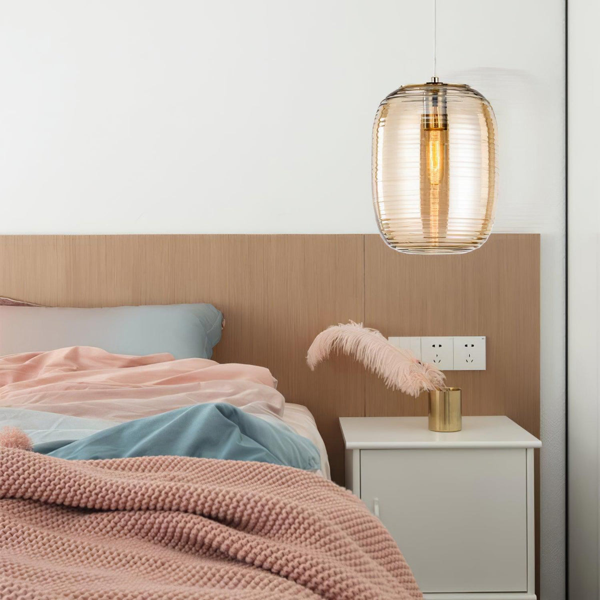 Eirinelia Glass Pendant Light
