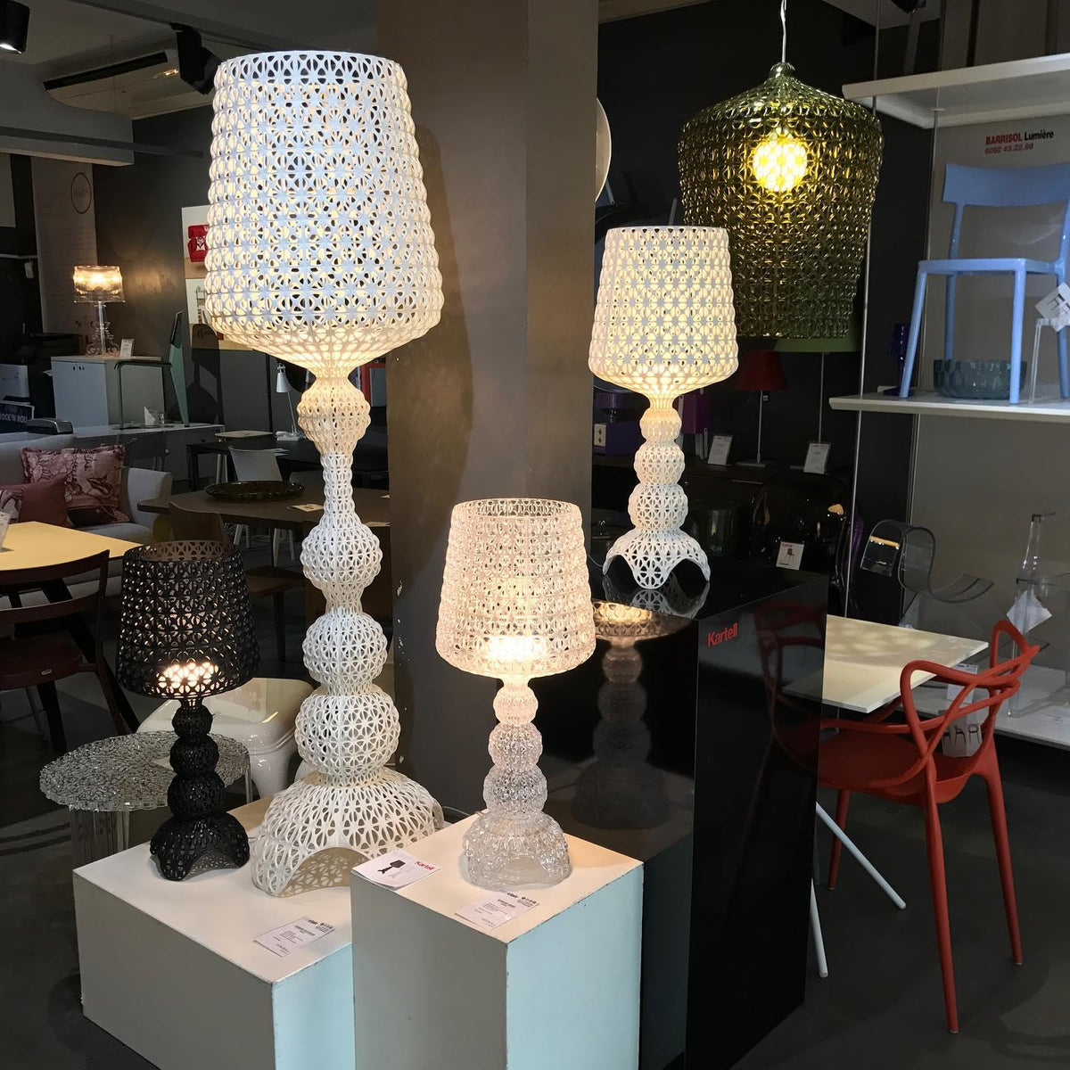 Avnoran Premium Nordic Art Plastic Pendant Lamp