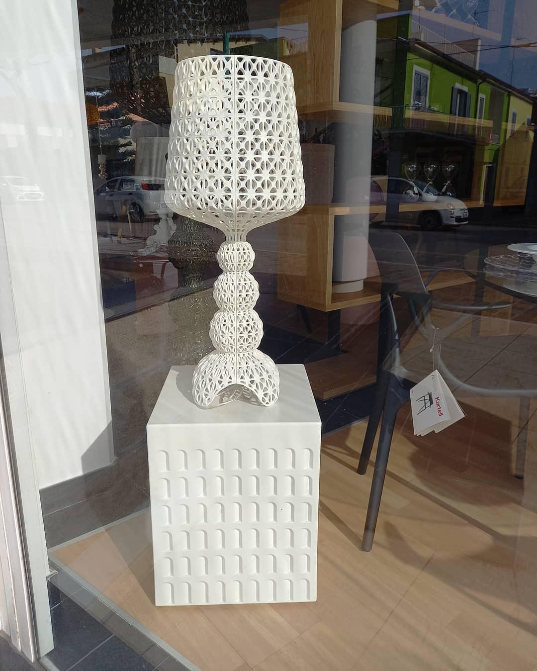 Lilah Acrylic Luxury Table Lamp