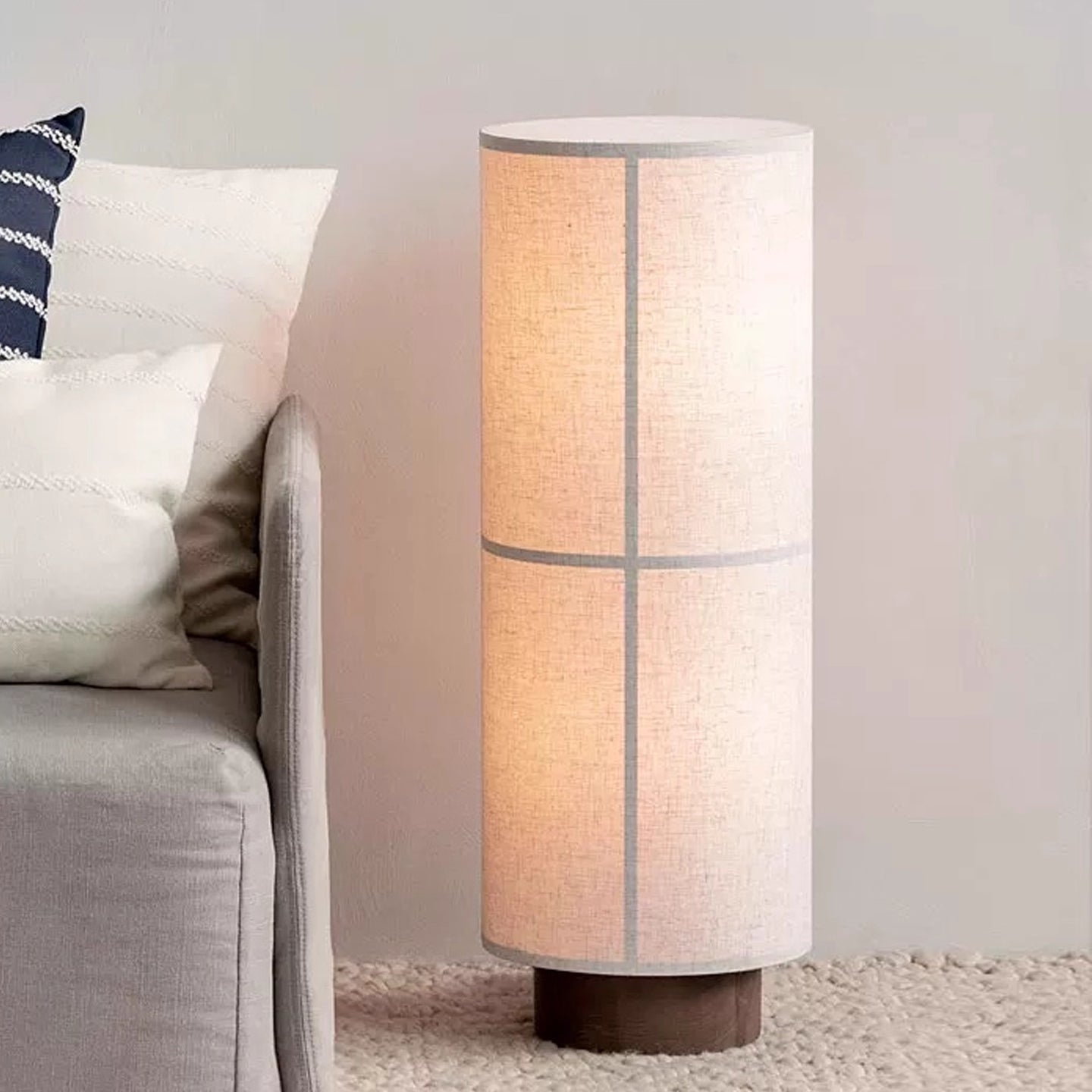 Lior Minimalist Fabric Table Lamp