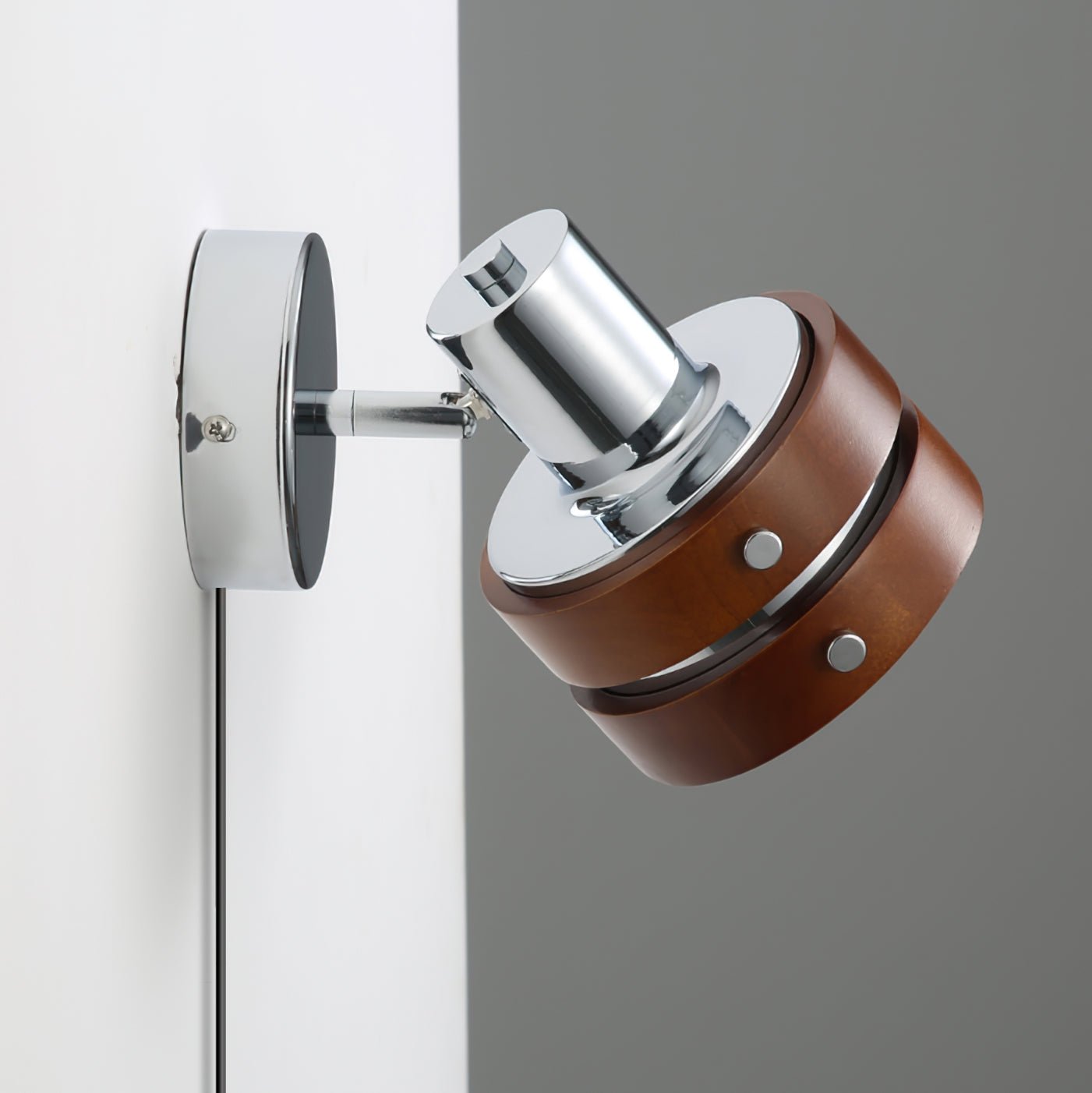 Nildes Wood Classic Wall Lamp