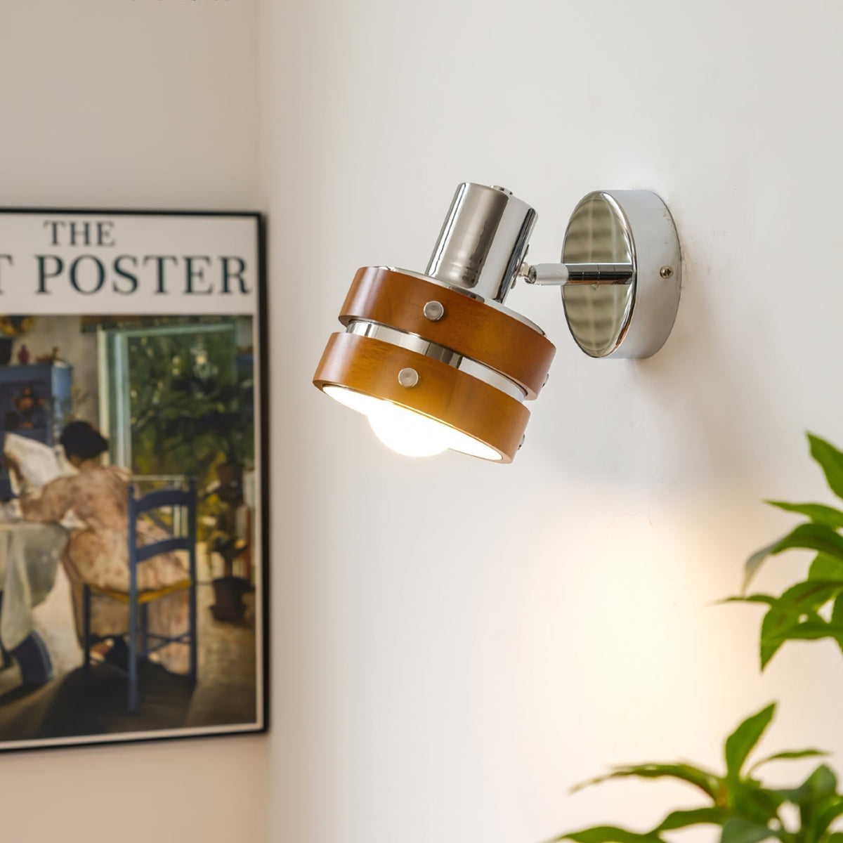 Avenor Premium Nordic Art Walnut Wall Lamp