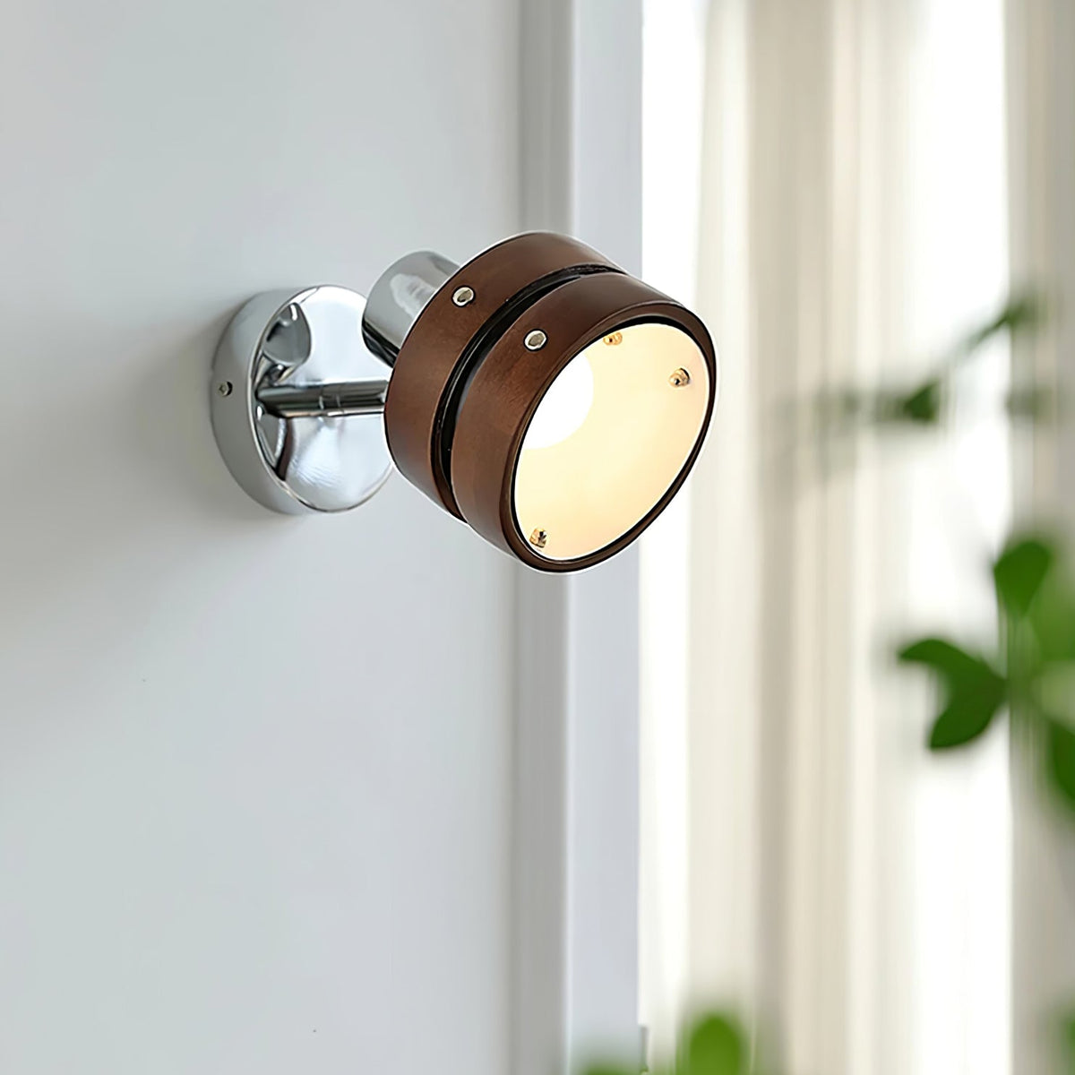 Avenor Premium Nordic Art Walnut Wall Lamp