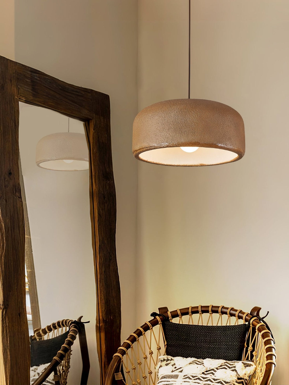 Sevenor Resin Scandinavian Pendant Lamp