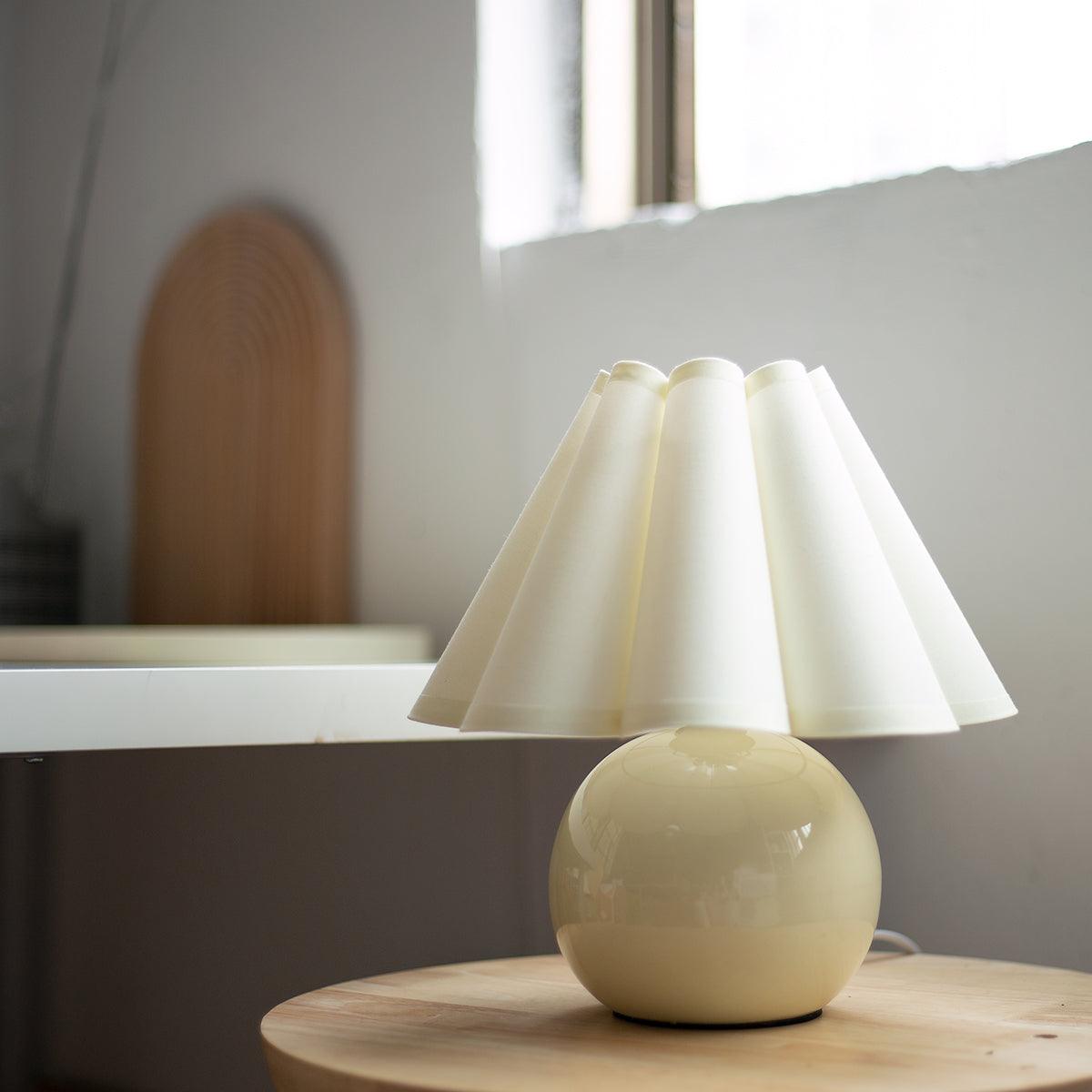 Nirixon Fabric Whimsical Table Lamp