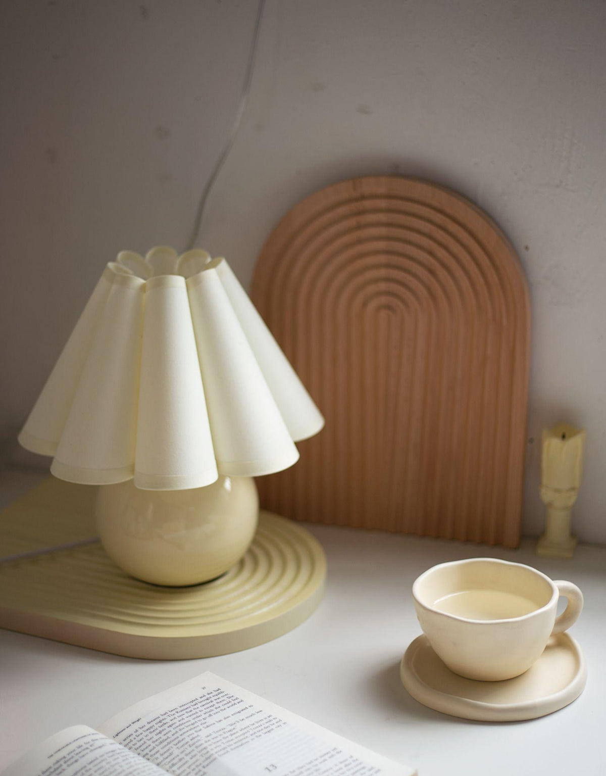 Nirixon Fabric Whimsical Table Lamp