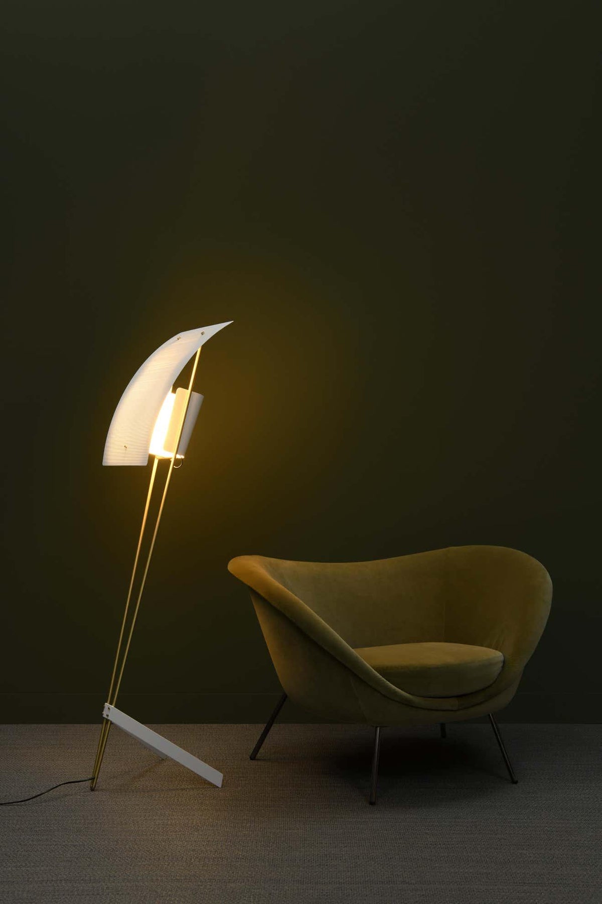 Ulvynil Minimalist Floor Lamp